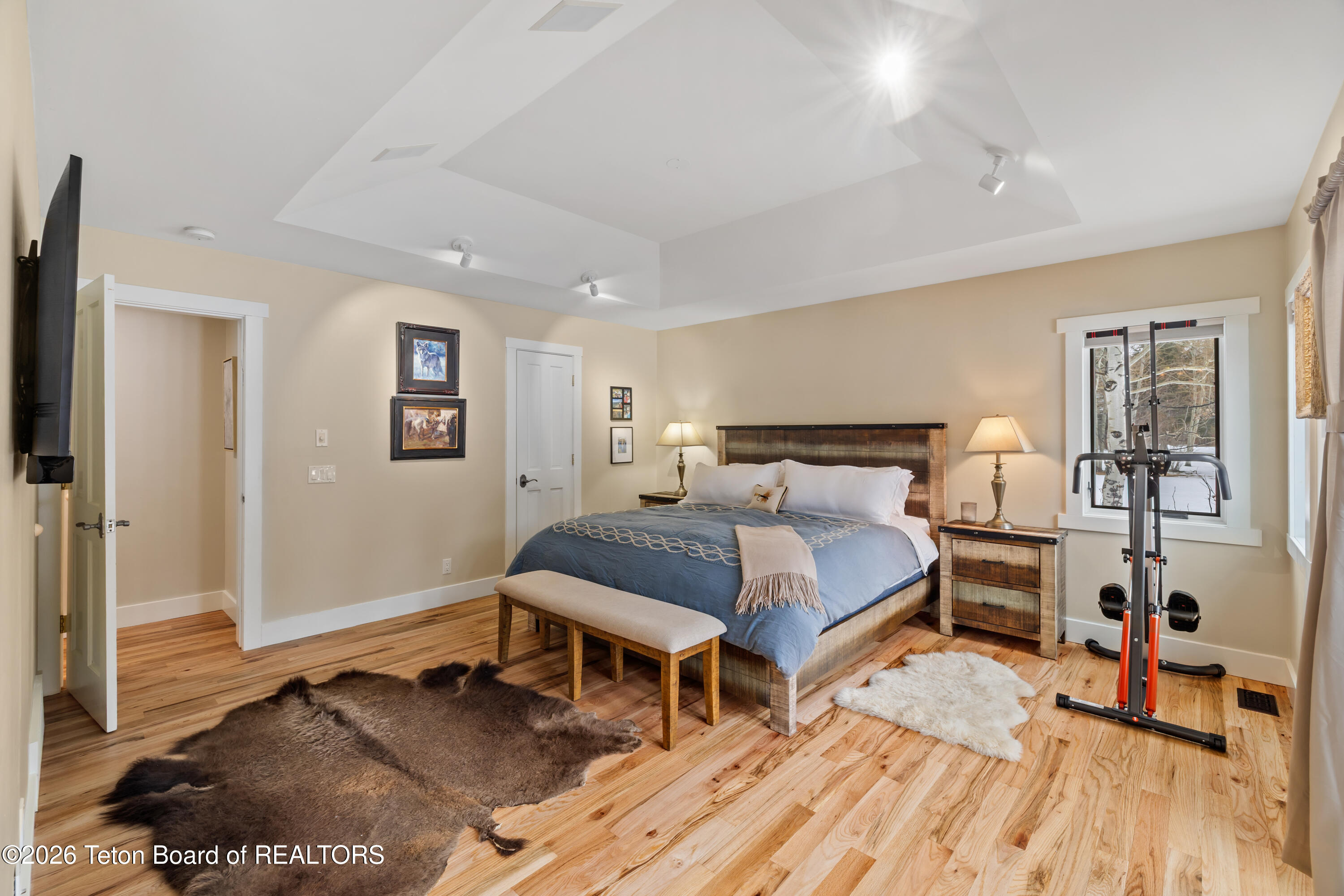 870 WHITEHOUSE Drive