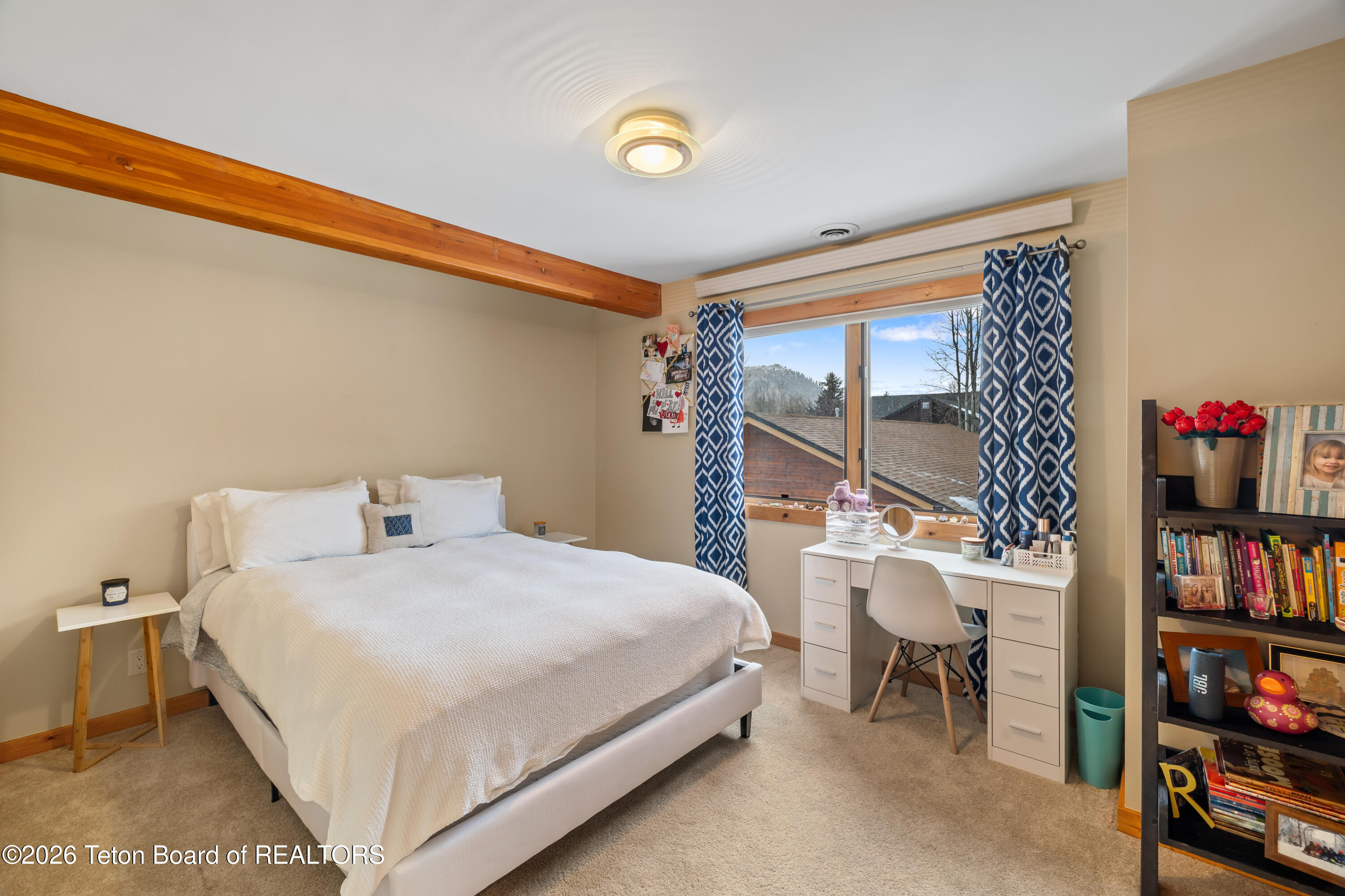 870 WHITEHOUSE Drive