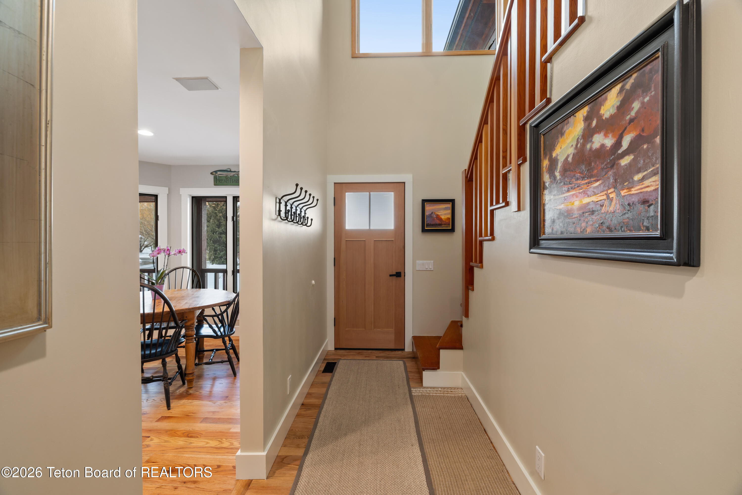 870 WHITEHOUSE Drive