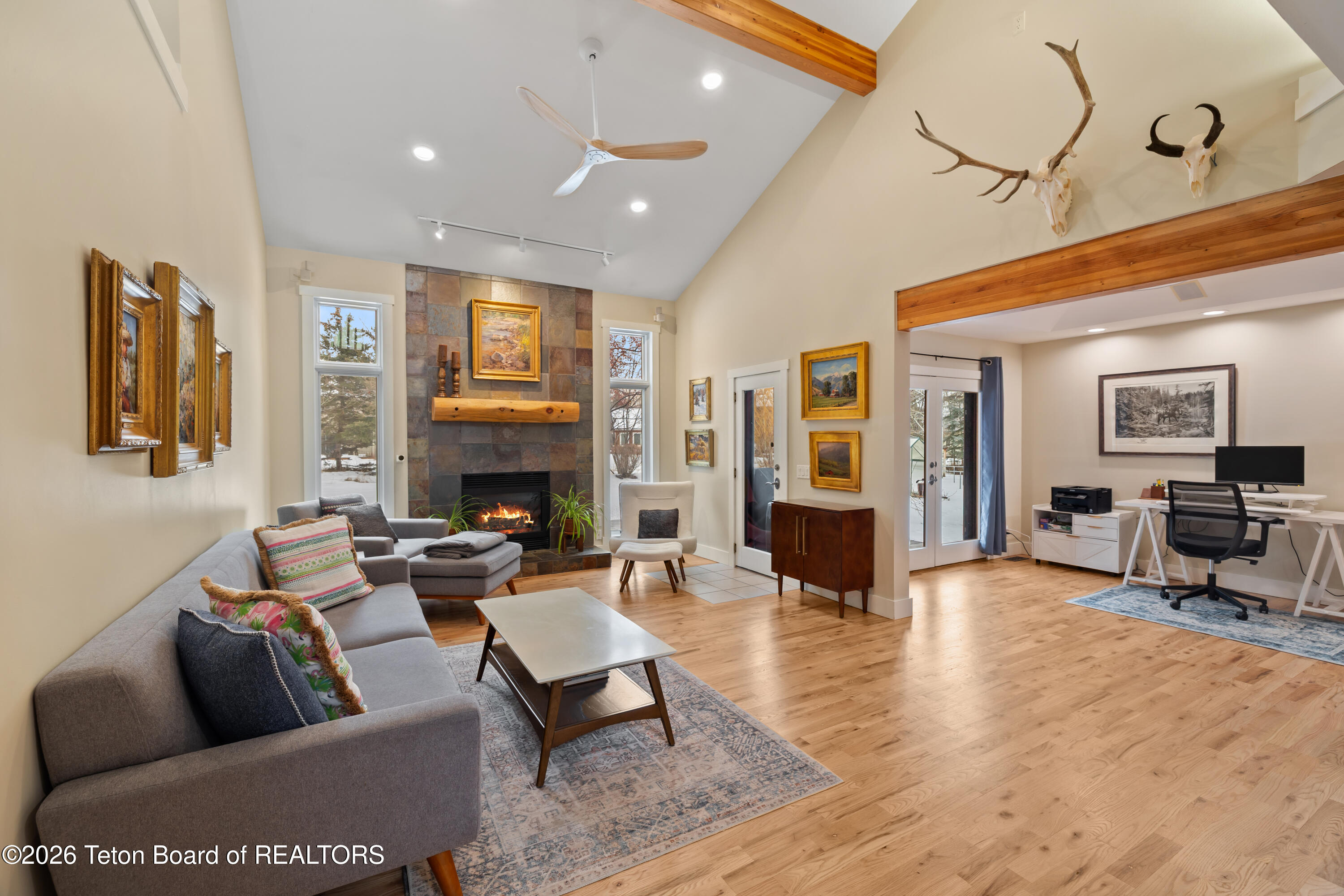 870 WHITEHOUSE Drive