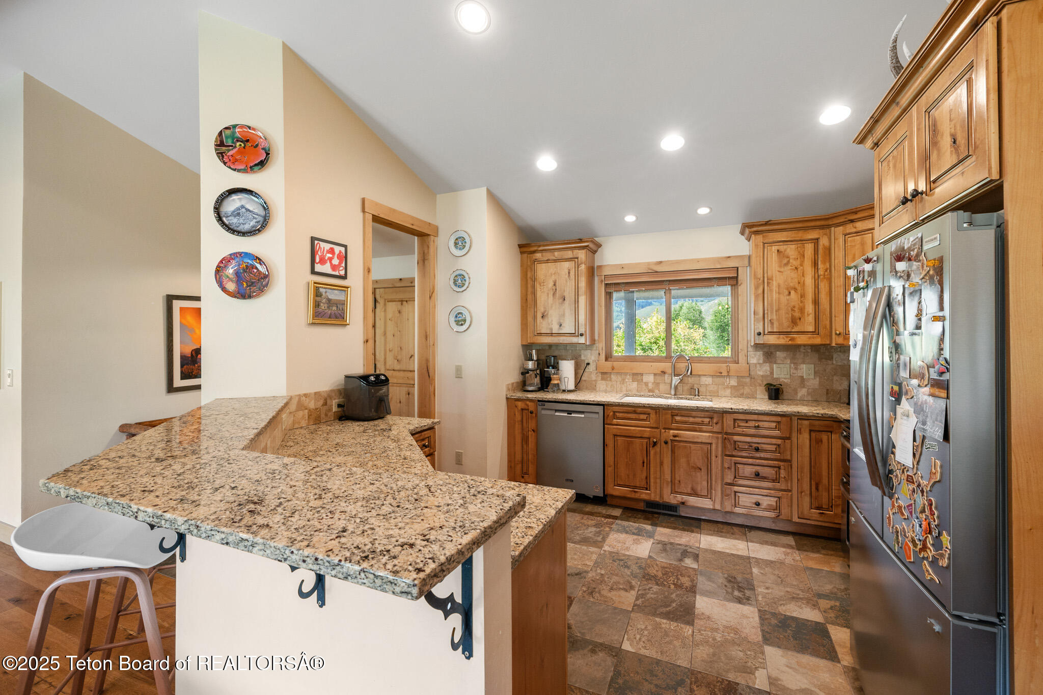 3355 E HORSE CREEK Road