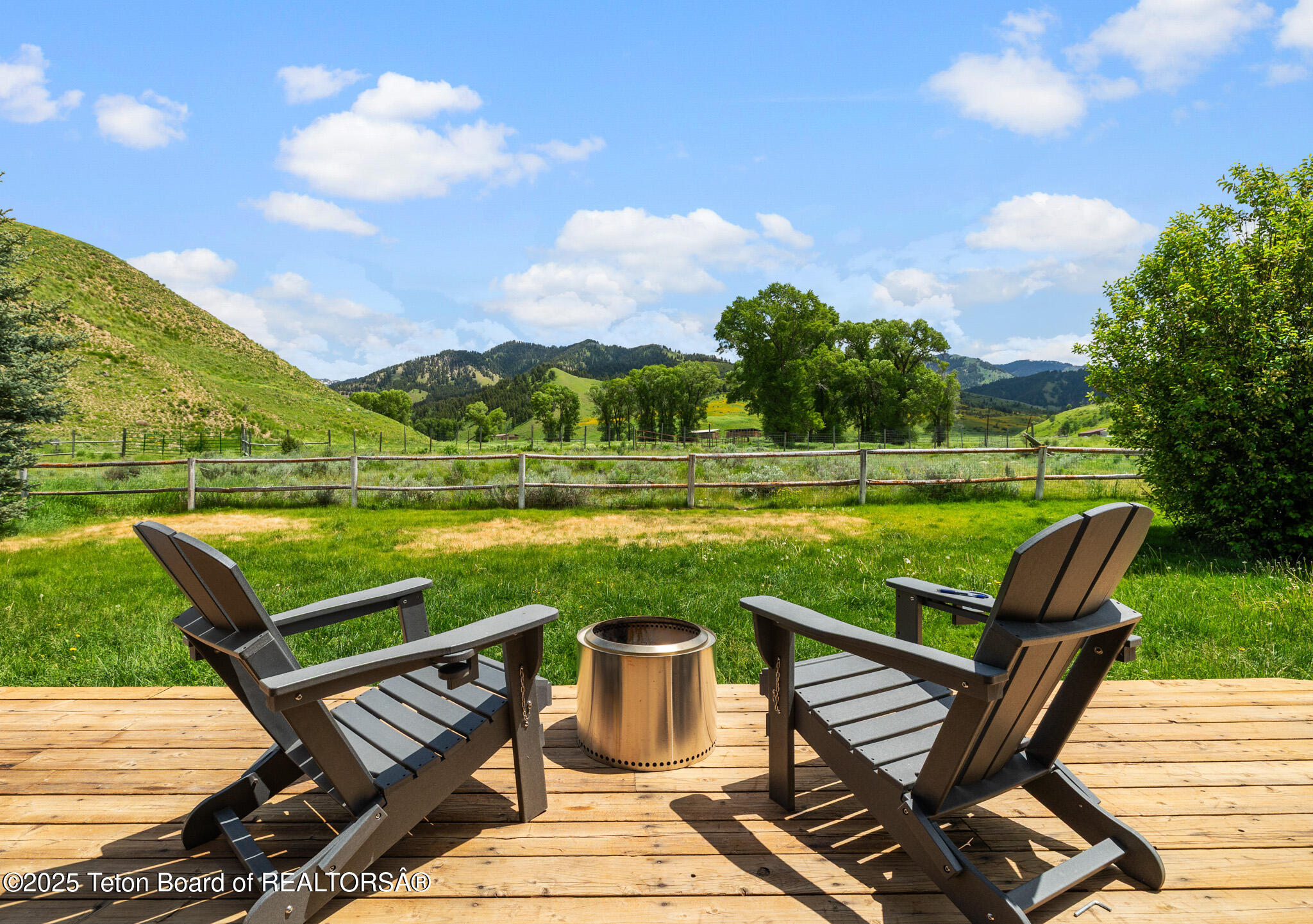 3355 E HORSE CREEK Road