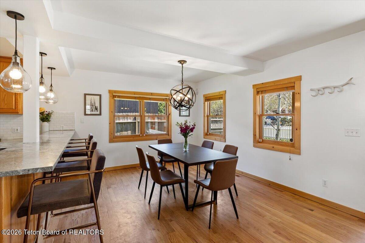 365 E BROADWAY Avenue
