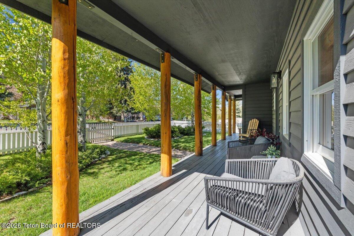 365 E BROADWAY Avenue