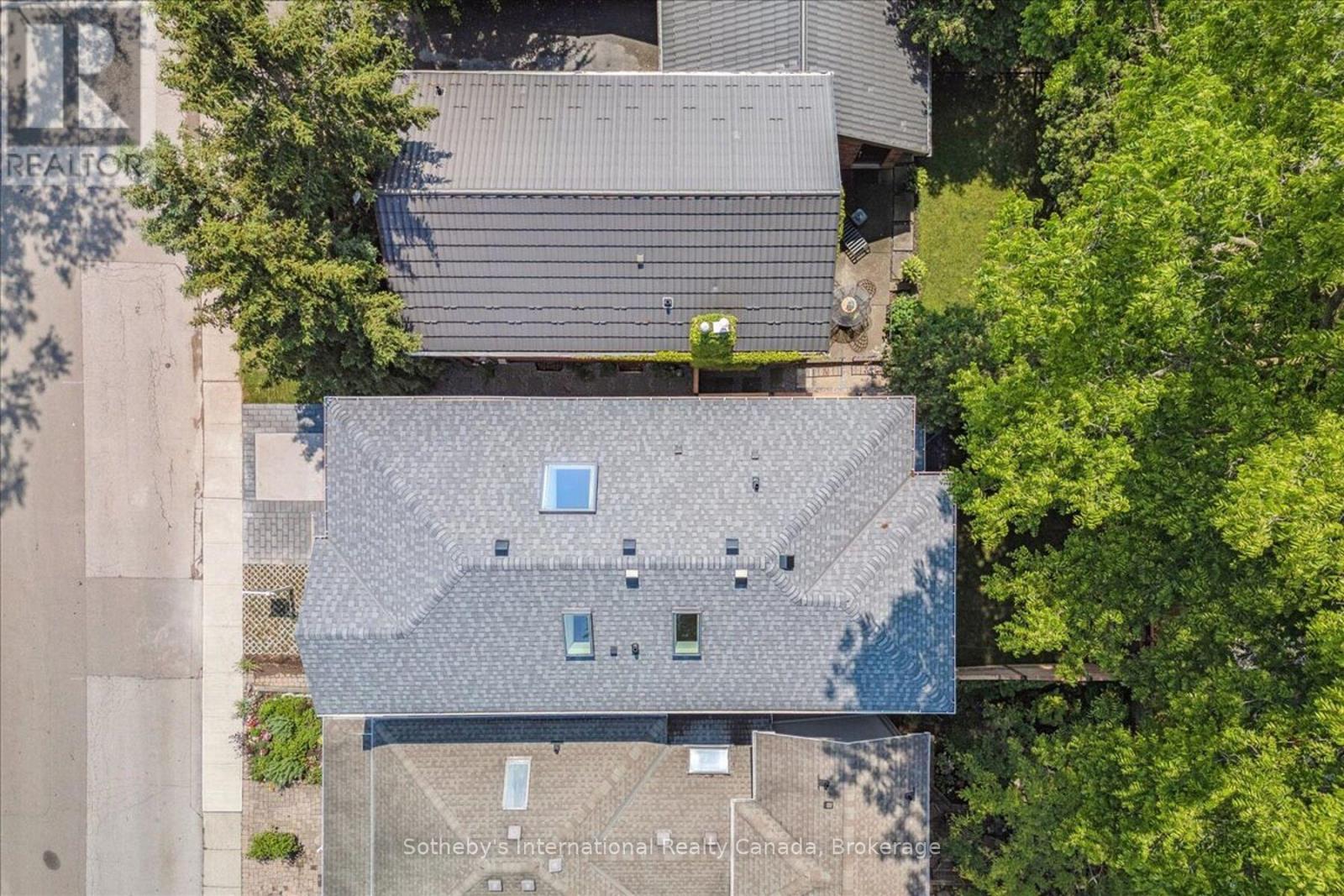 152 CHISHOLM STREET