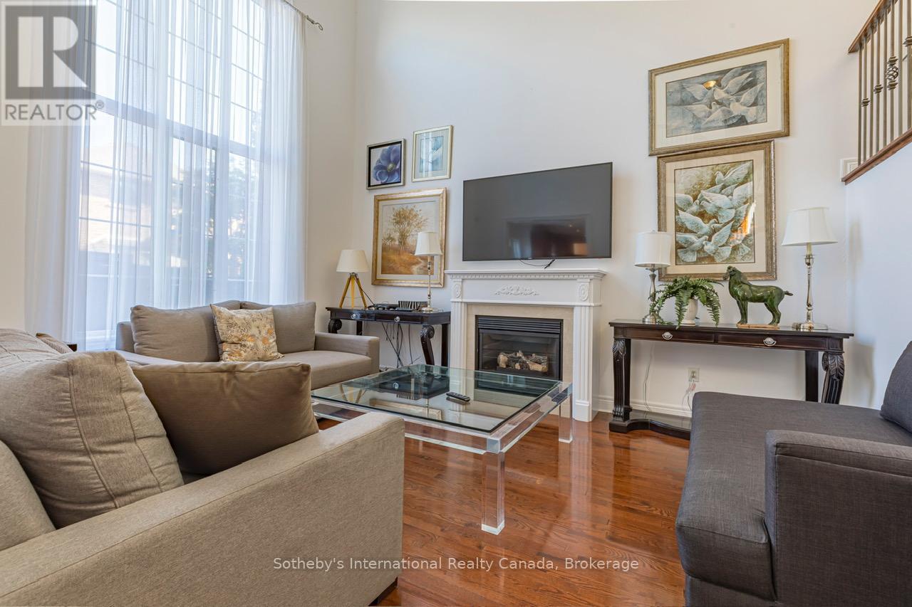 2472 UPPER VALLEY CRESCENT