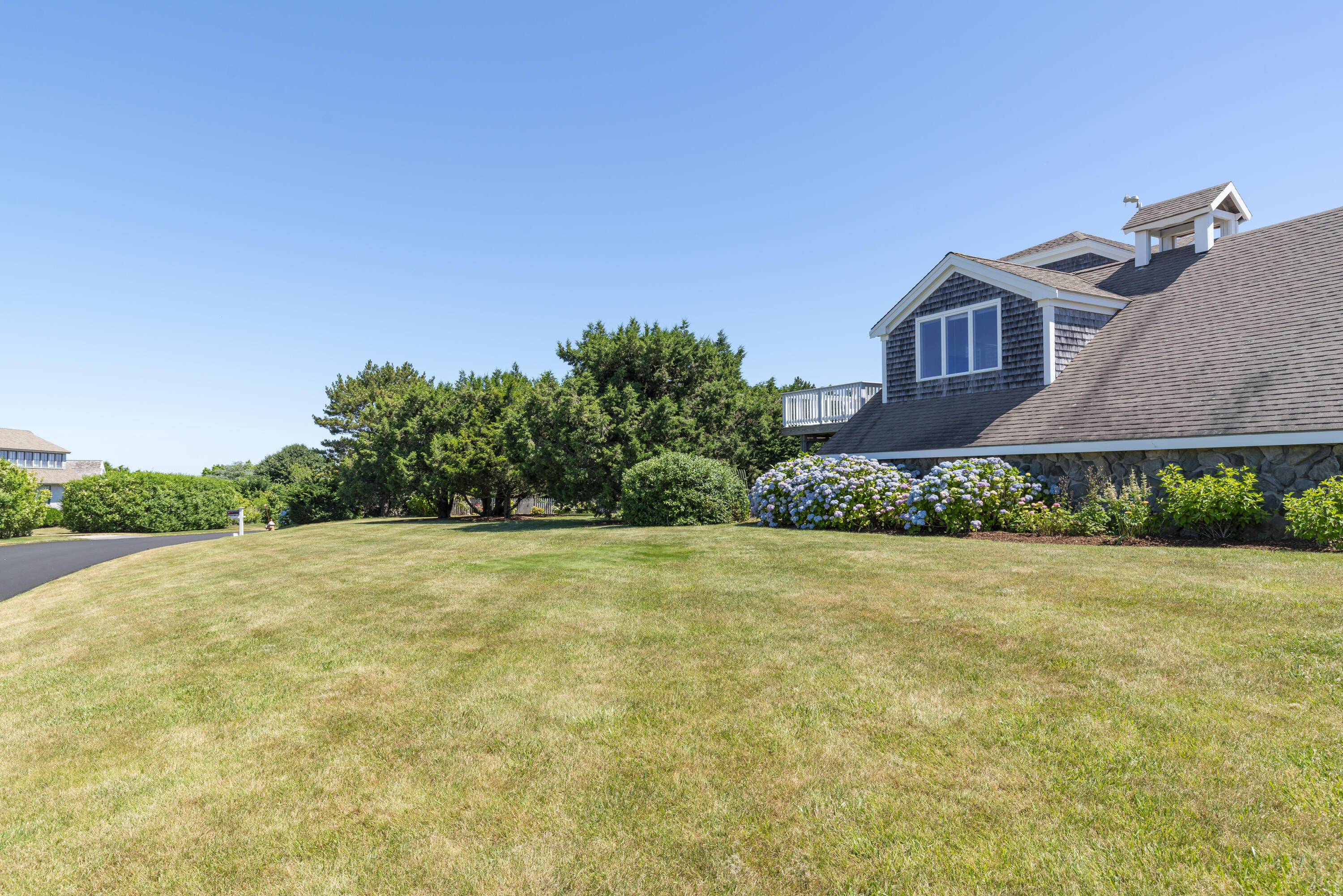 27 Grandview Drive
