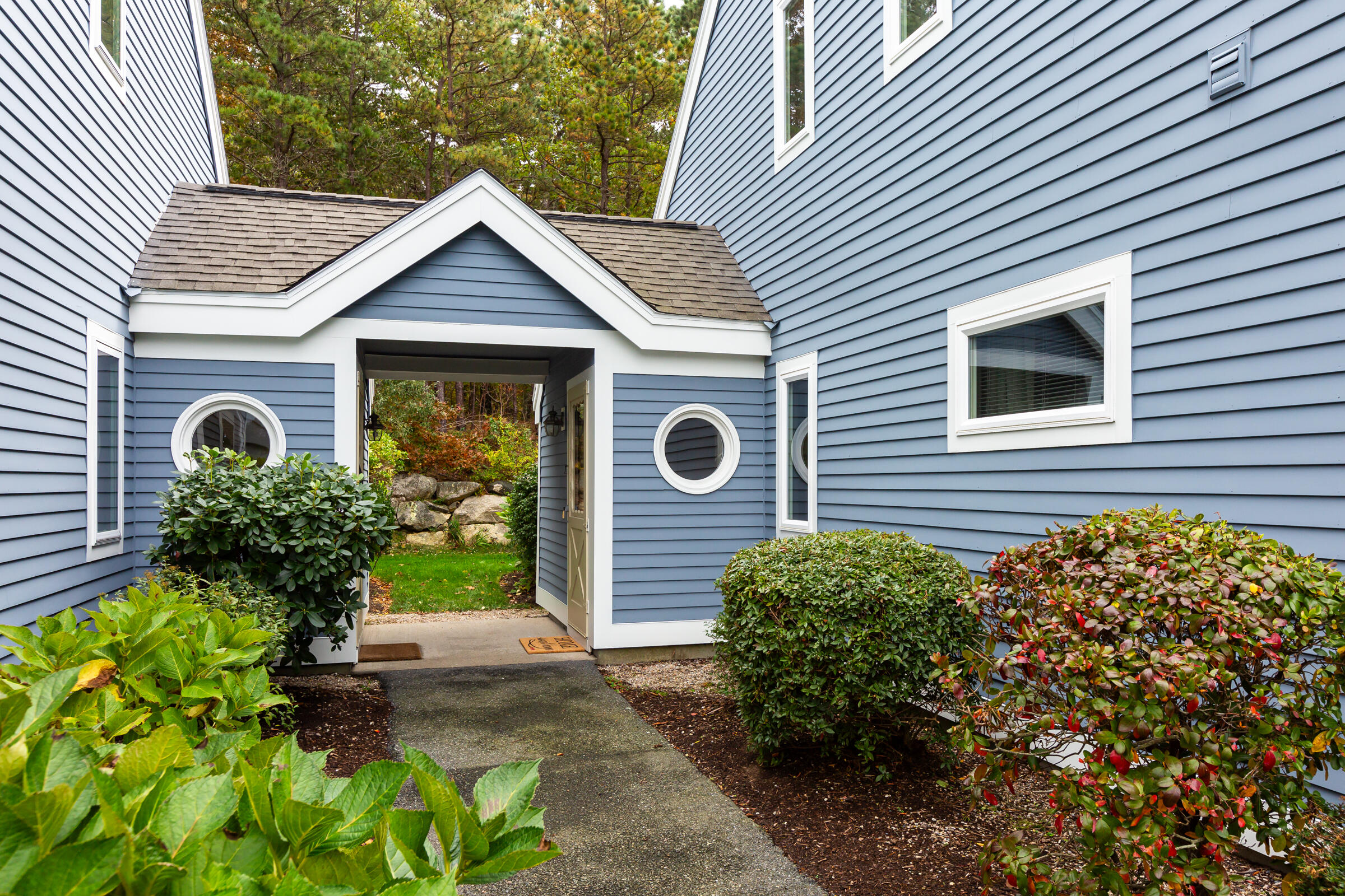 290 Fletcher Lane