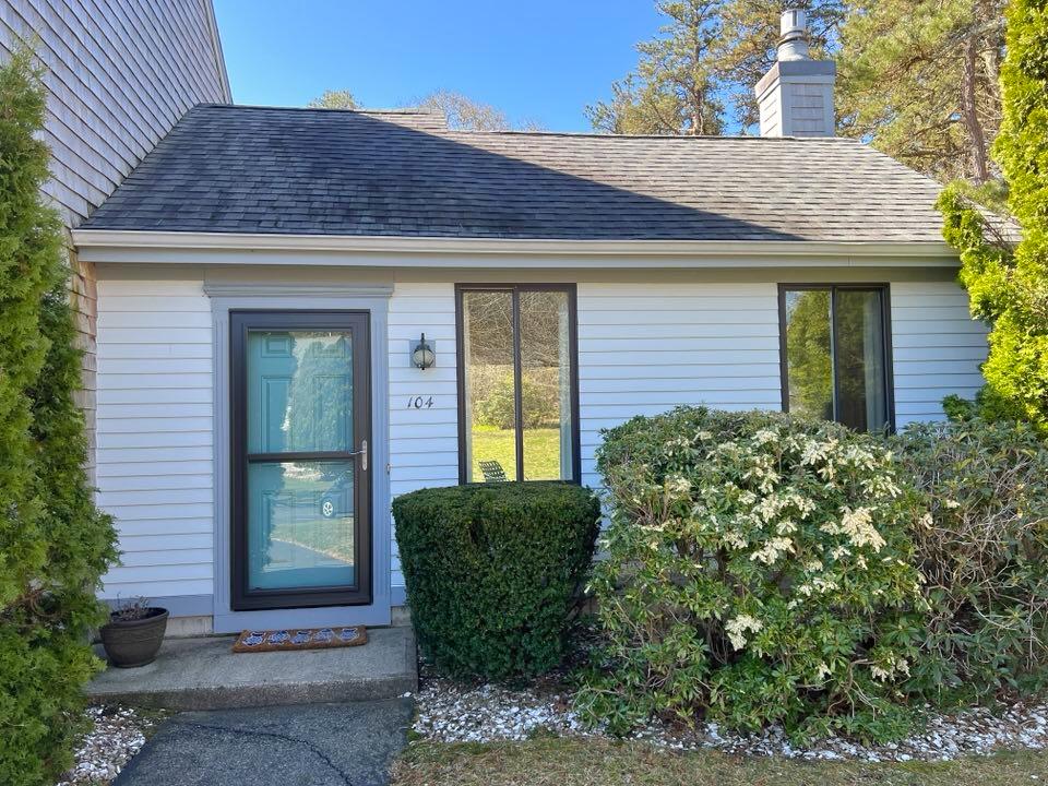 104 Court Way