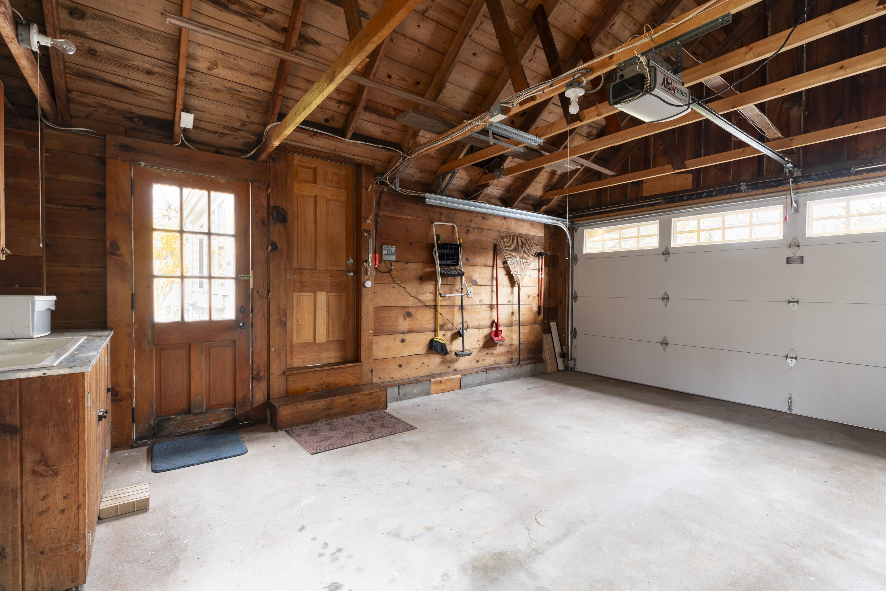 216 Lower County Road