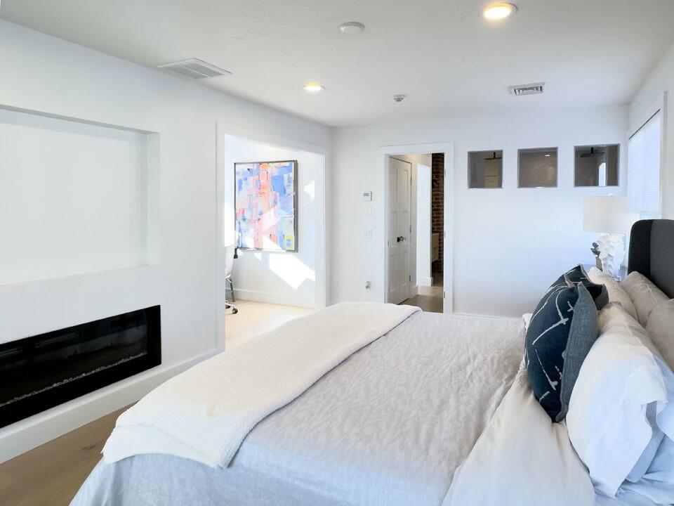 371 Commercial Street # U10