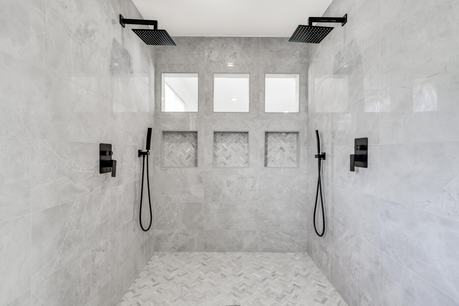 371 Commercial Street # U10