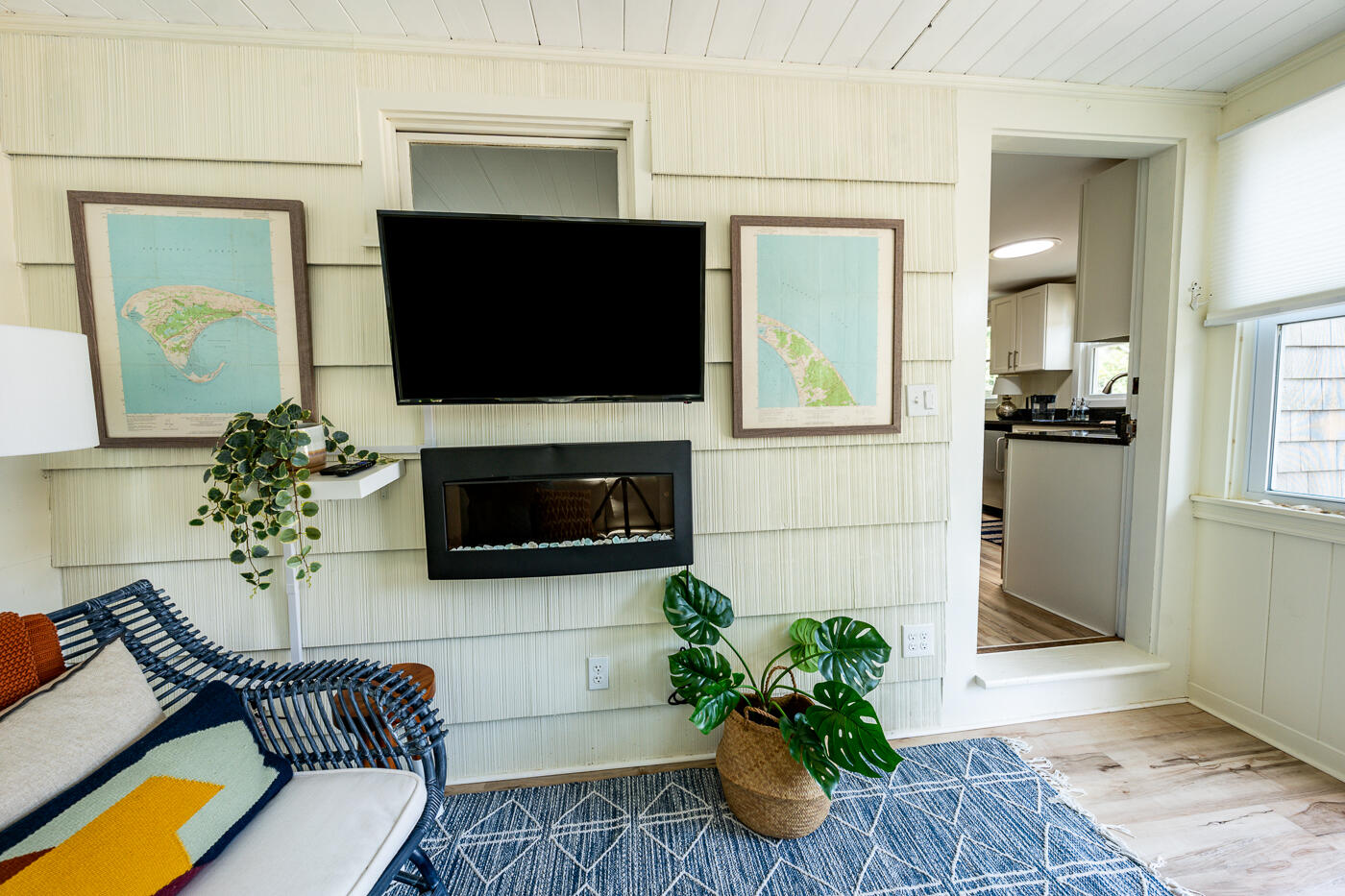 82 Shore Road # 8