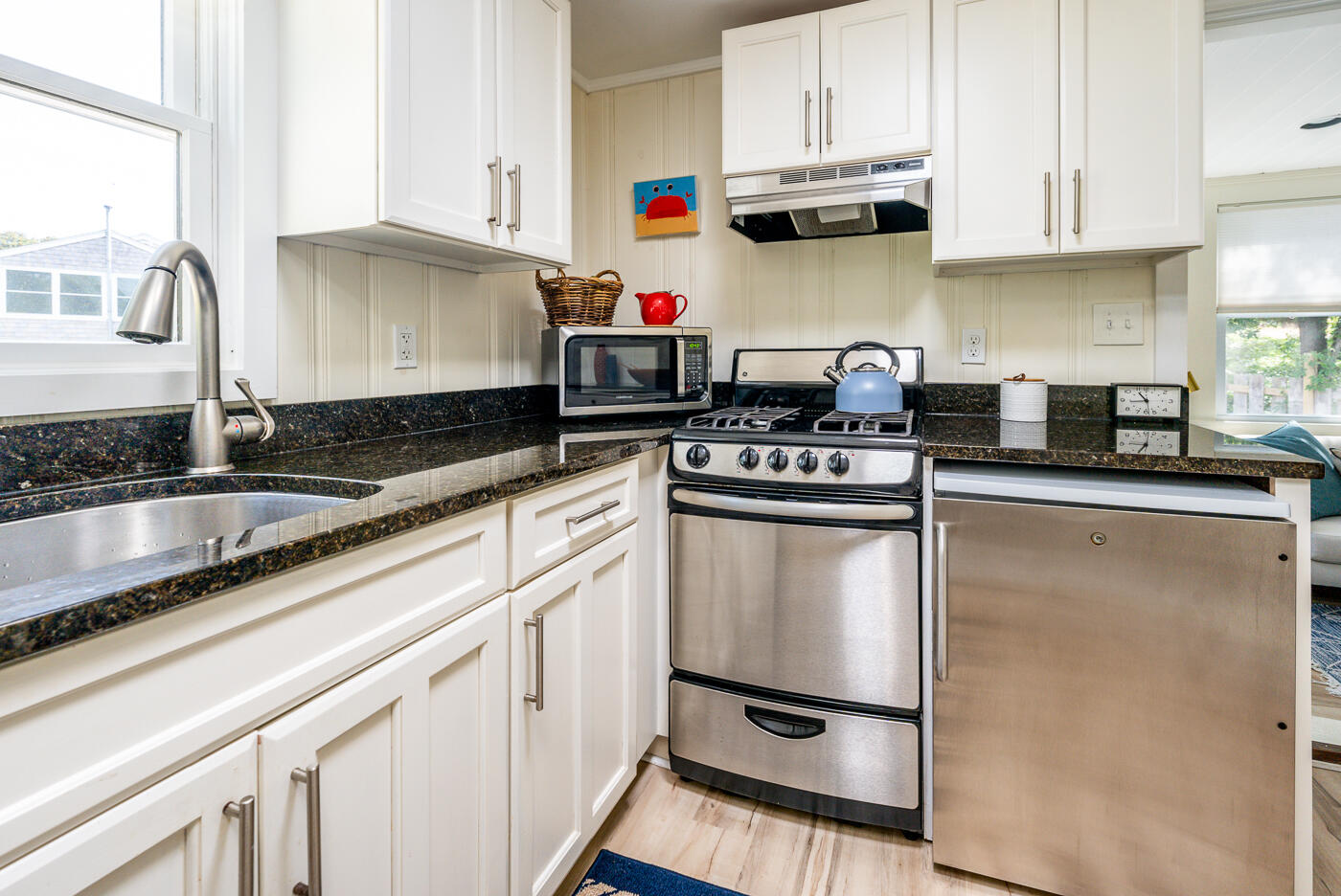 82 Shore Road # 8