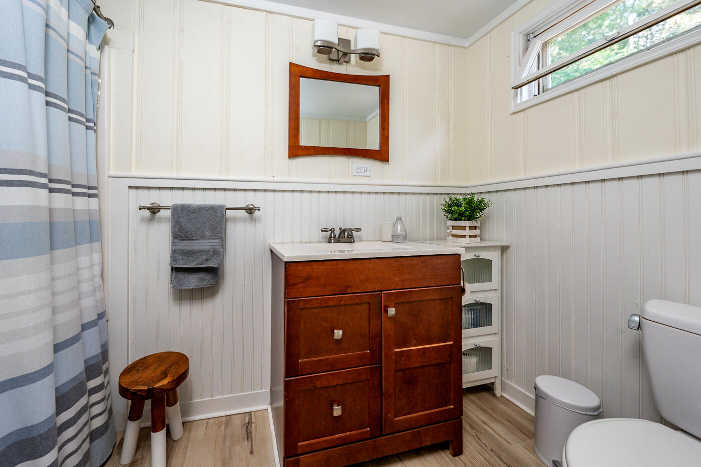 82 Shore Road # 8