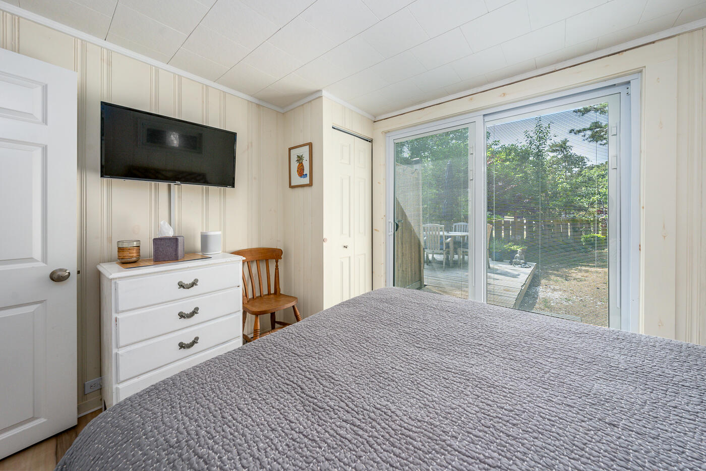 82 Shore Road # 8