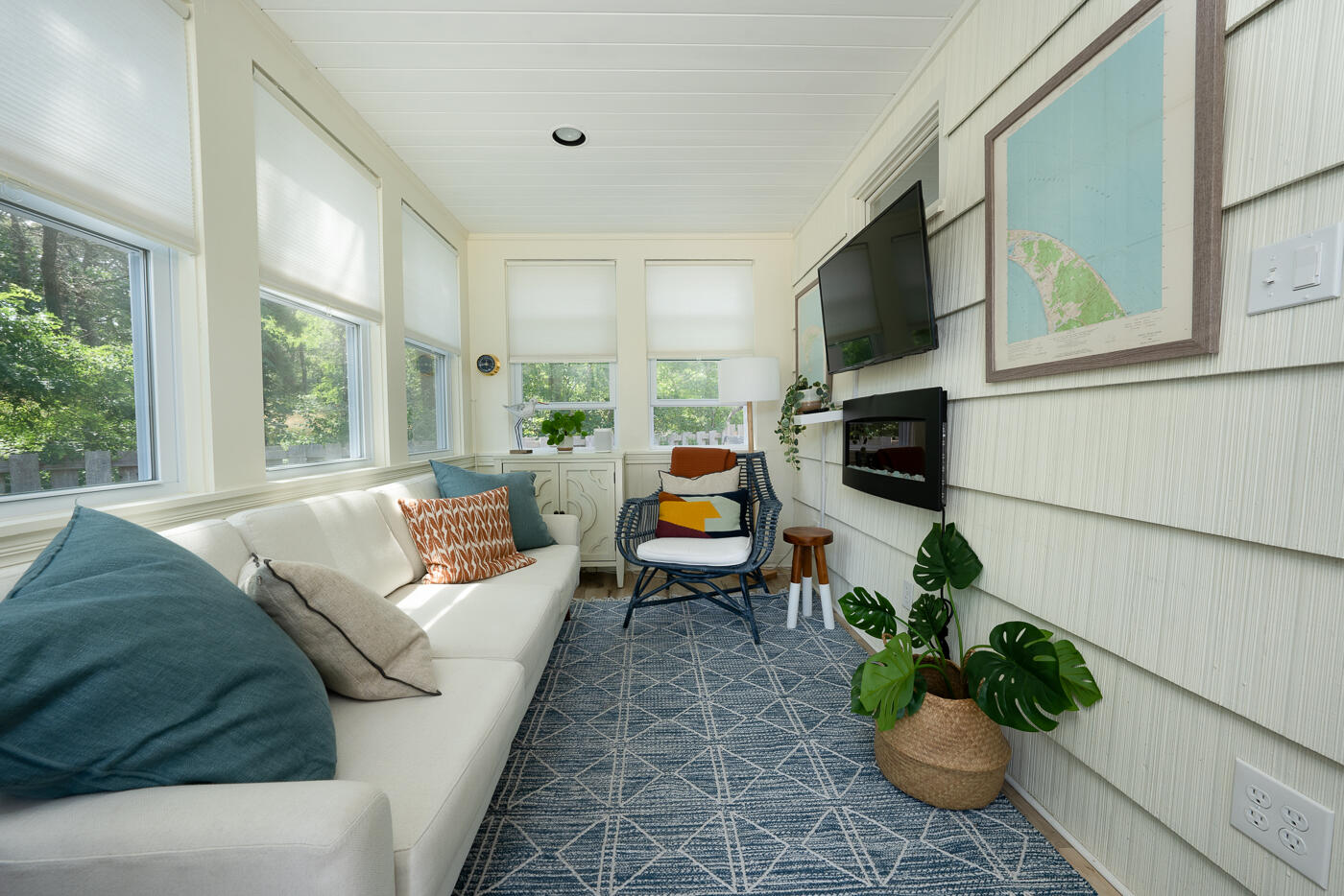 82 Shore Road # 8