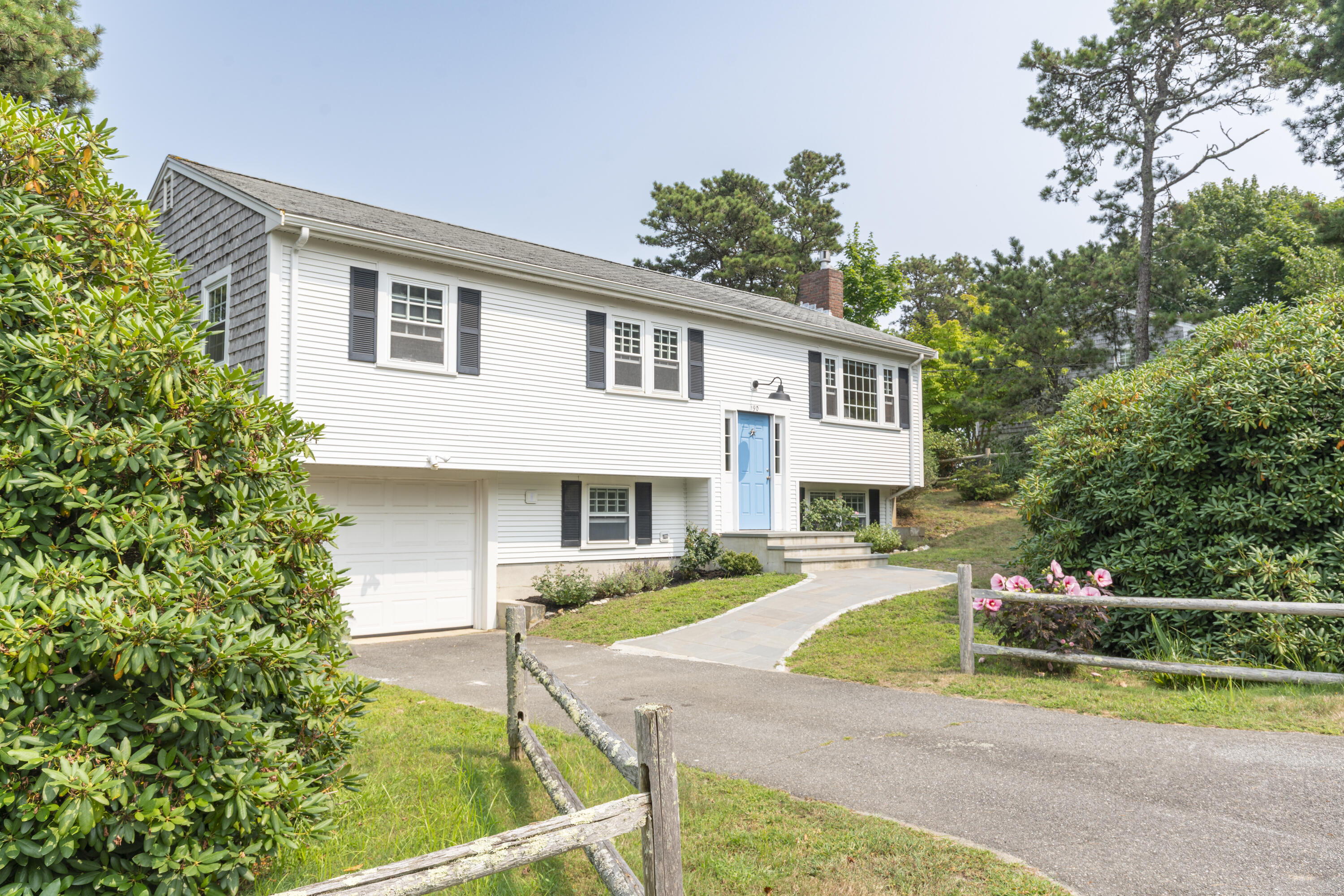 190 Heritage Lane
