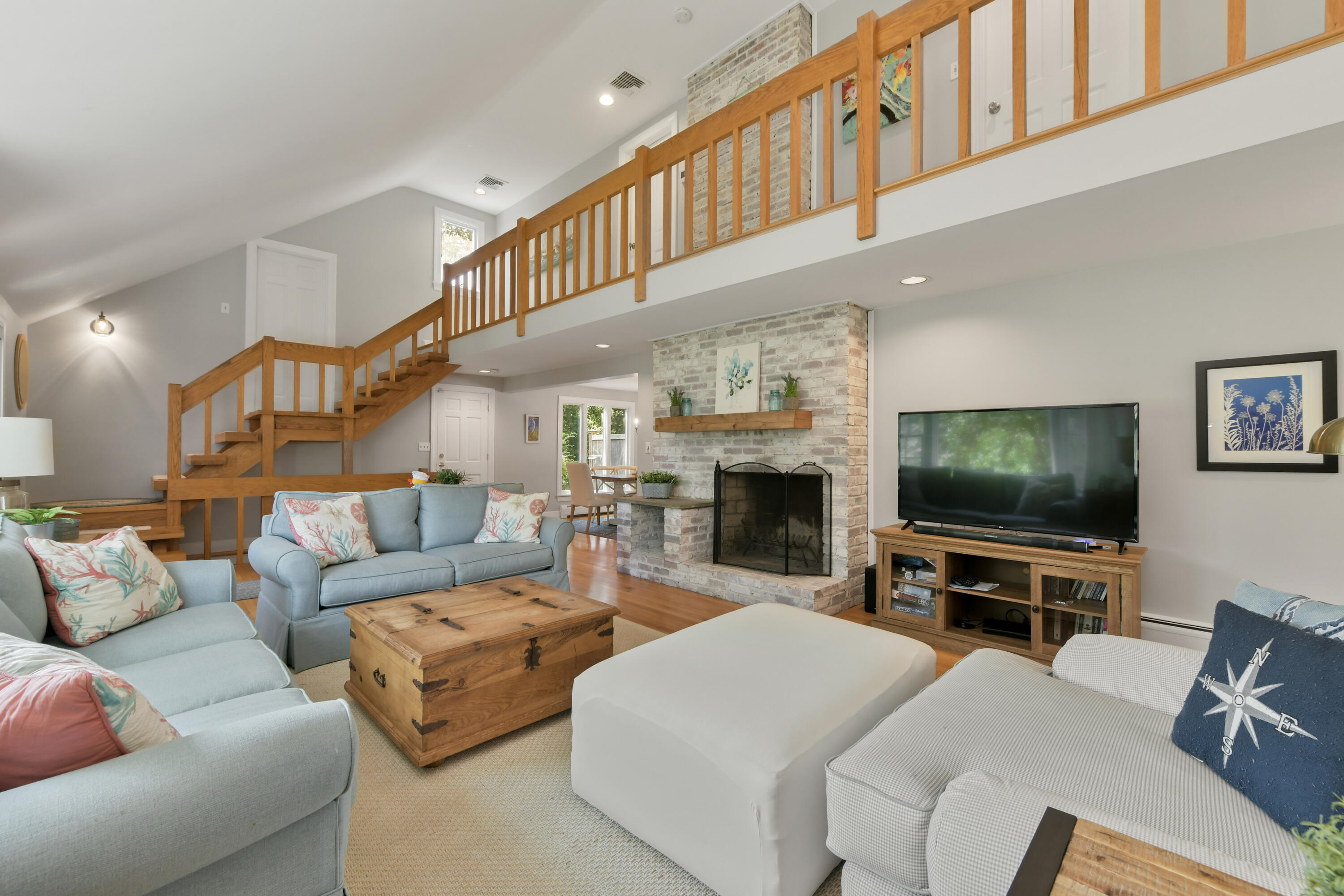 121 Middle Road