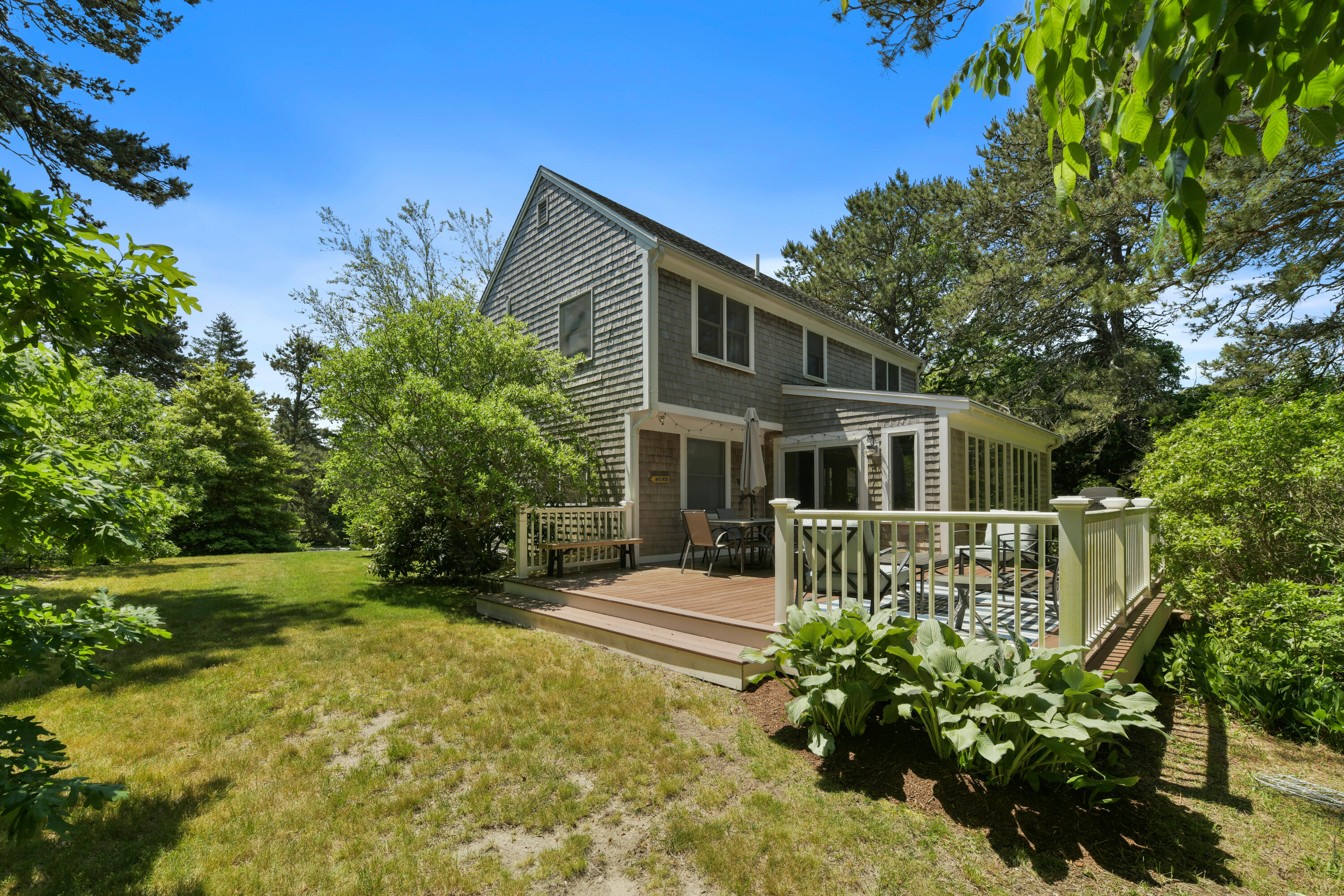 121 Middle Road