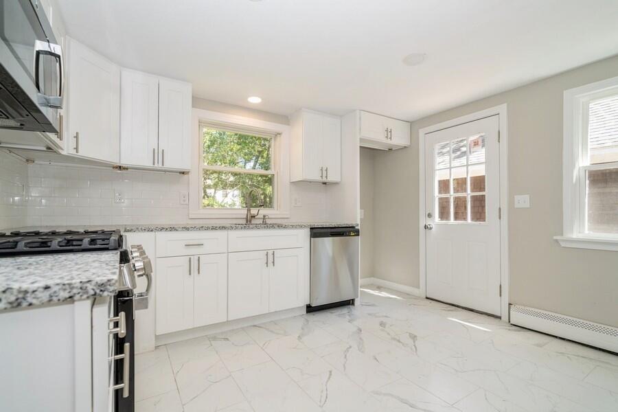 2 Ivanhoe Avenue
