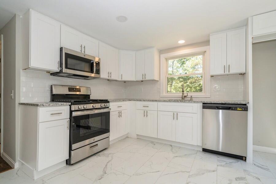 2 Ivanhoe Avenue