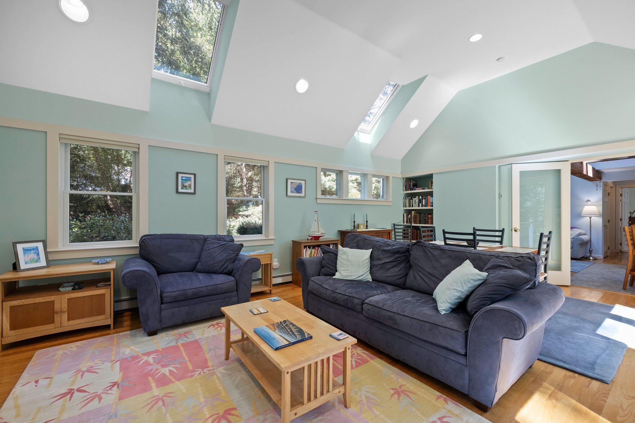 84 Seamans Lane
