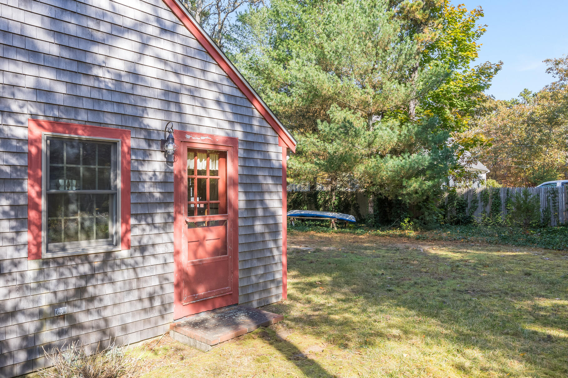 49 Lakeview Drive