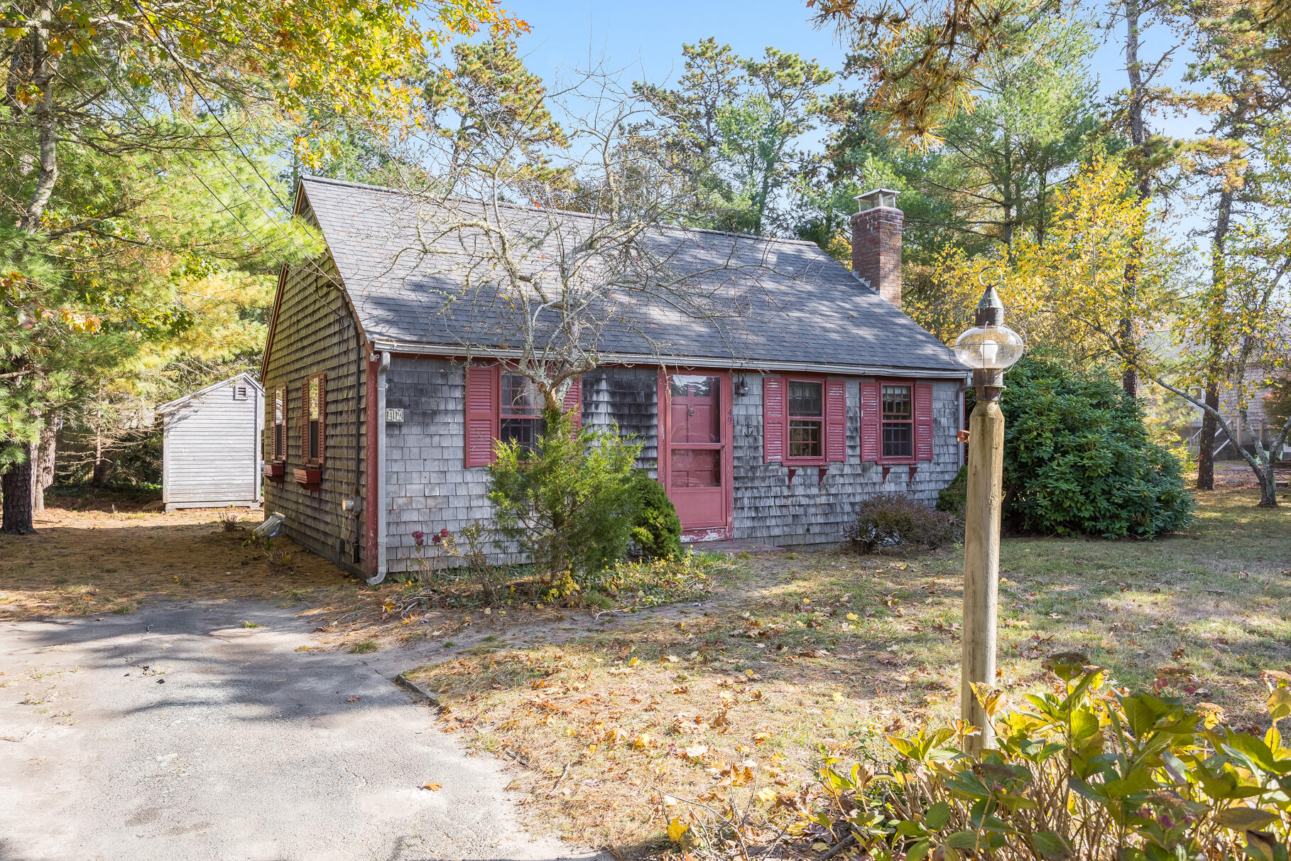 49 Lakeview Drive