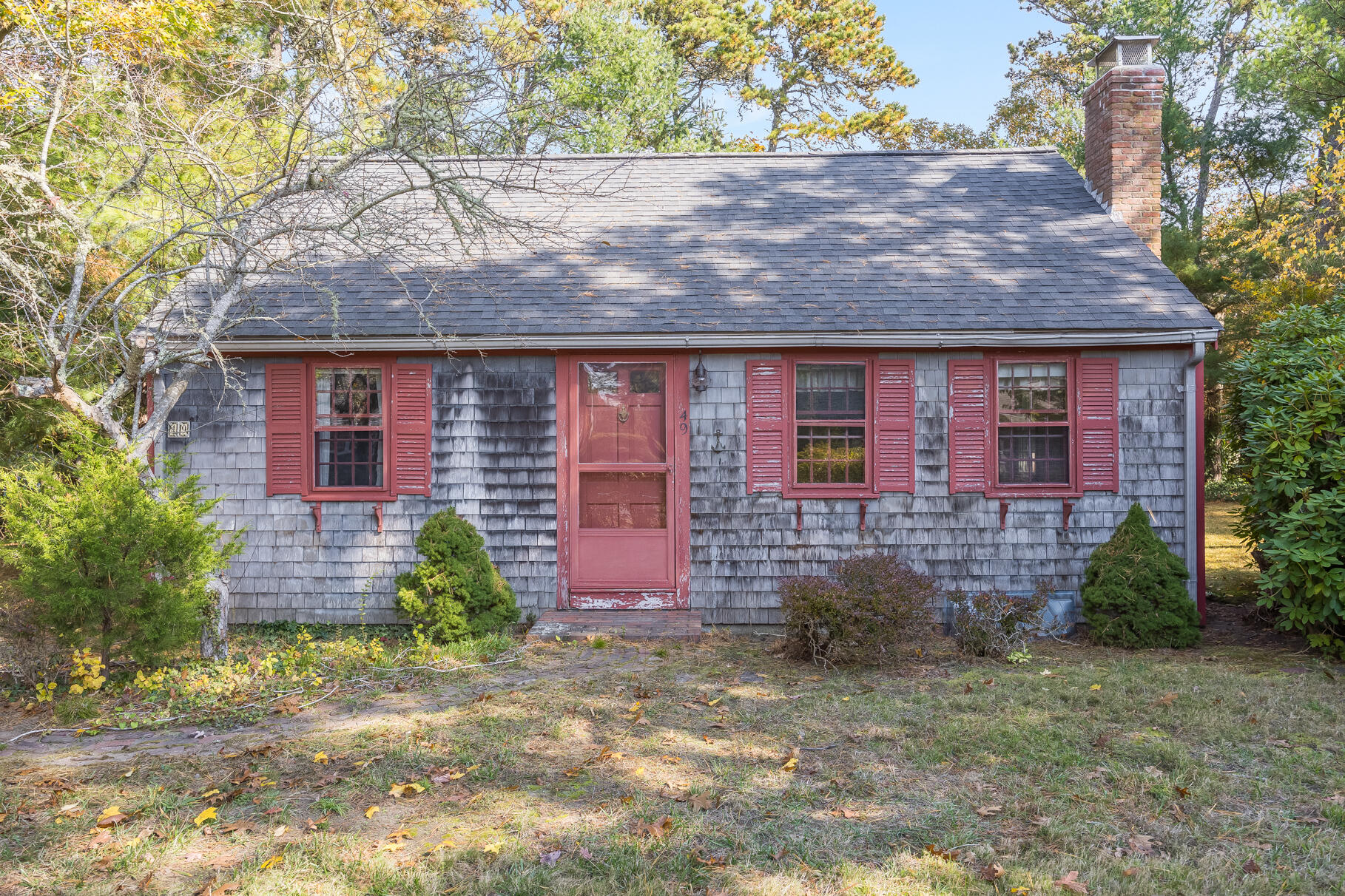49 Lakeview Drive
