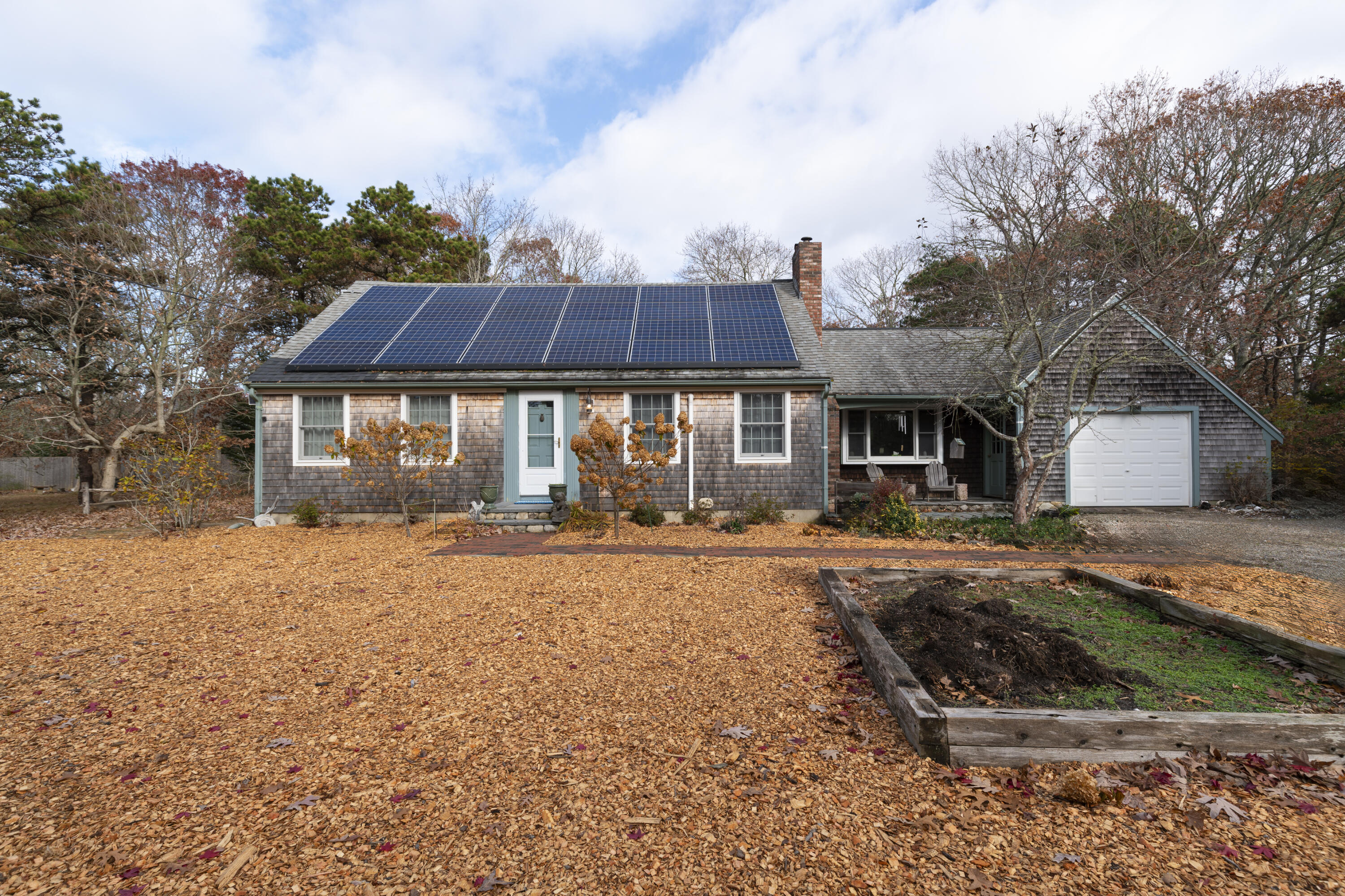 60 Wamsutta Road