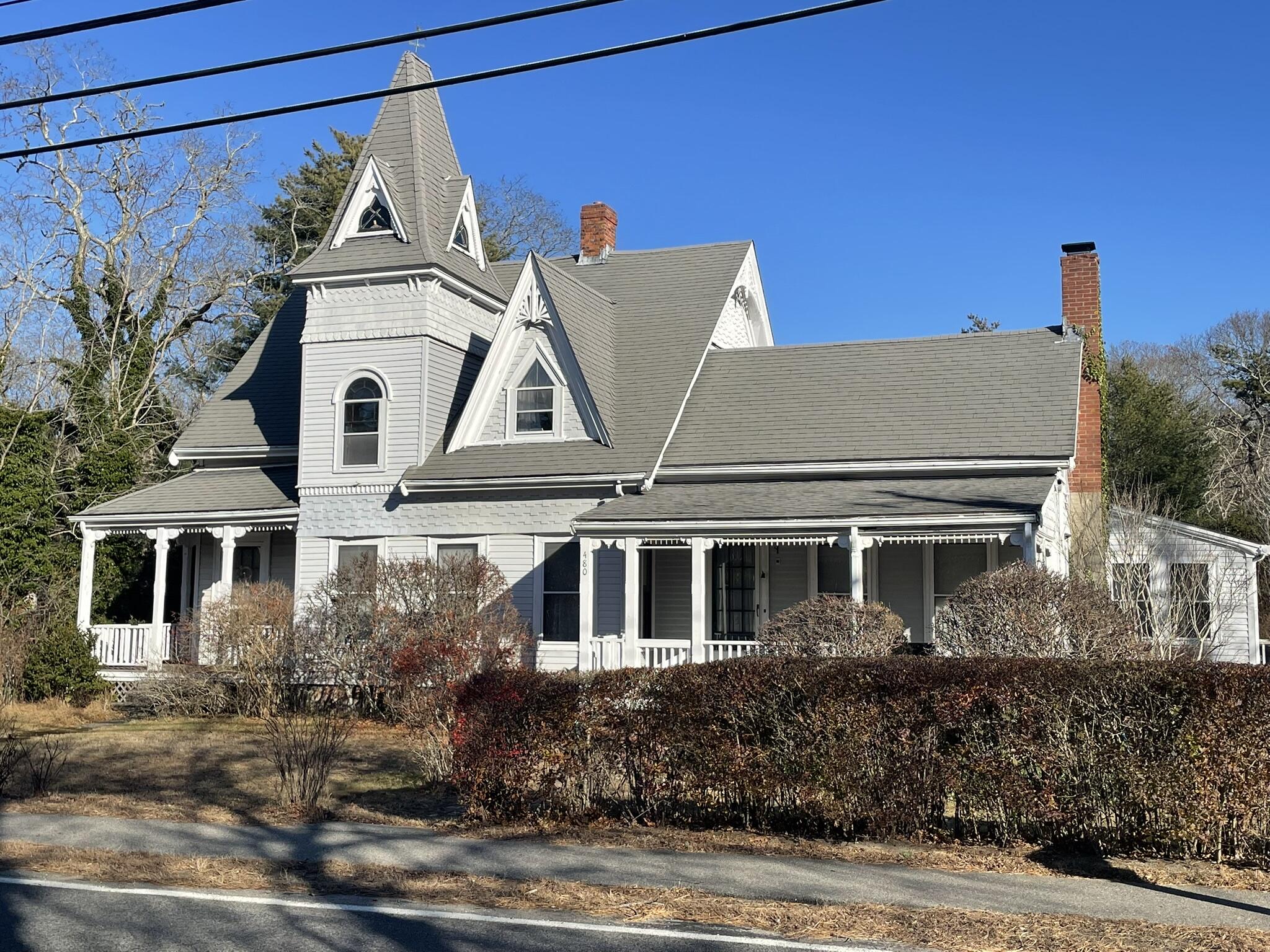 480 Main Street