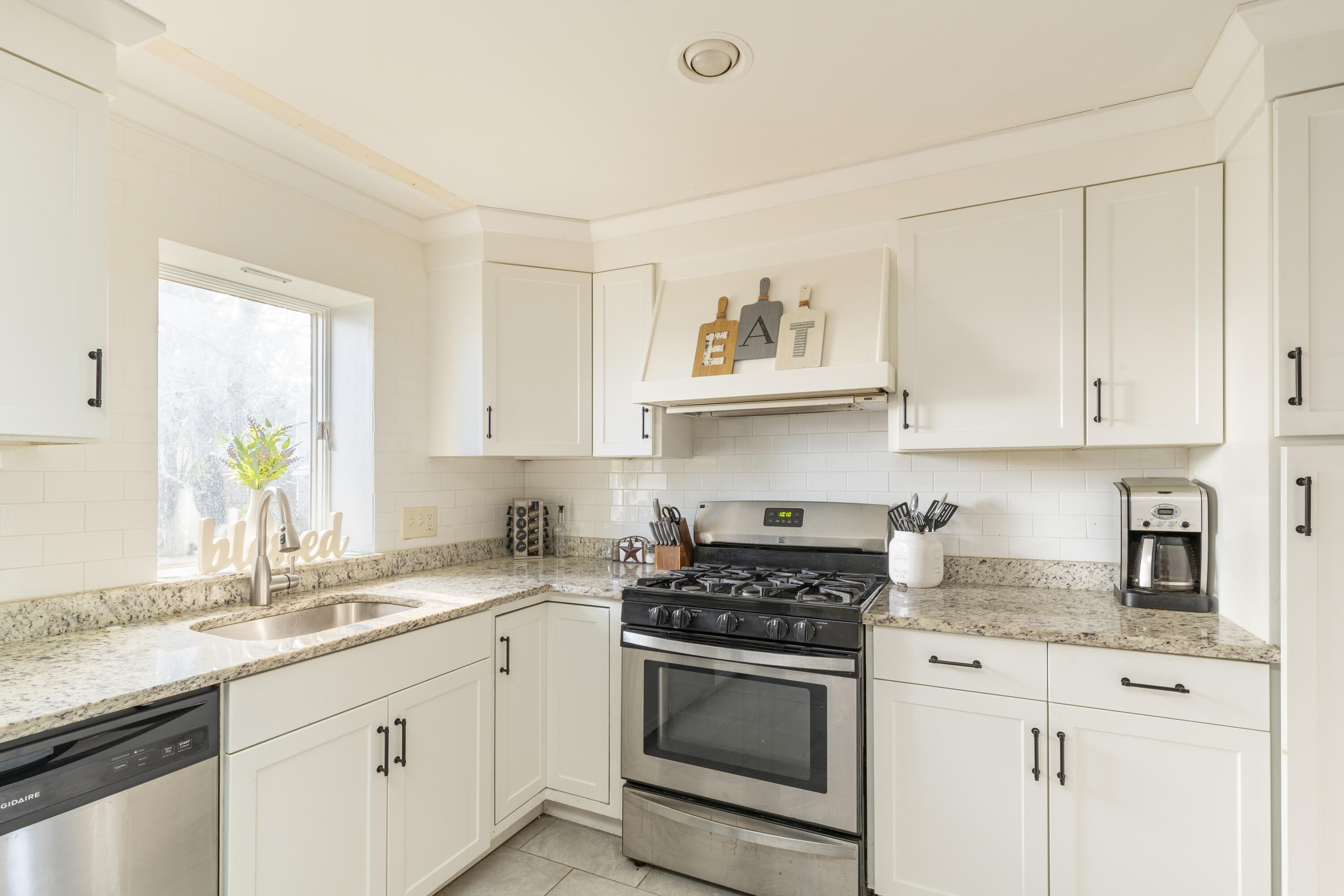 2 Davidson Avenue