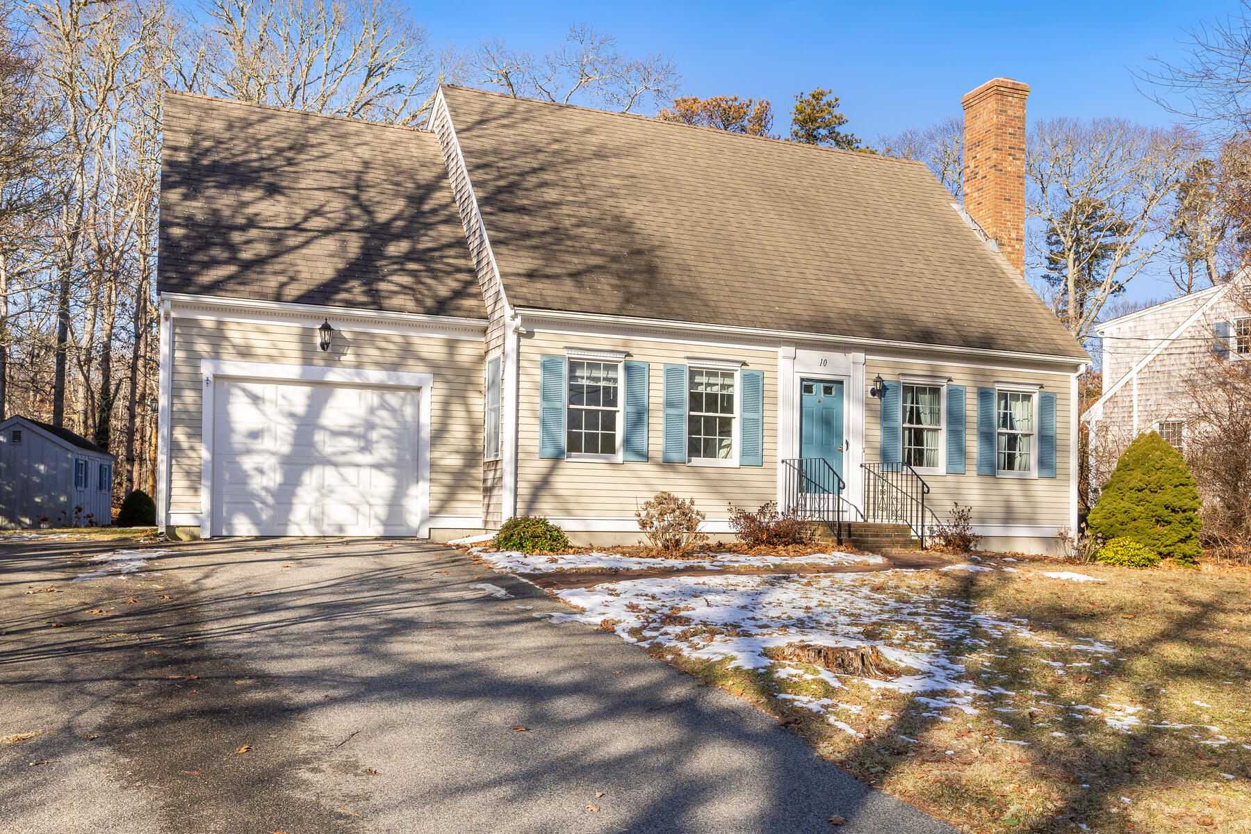 10 Paddocks Pond Road