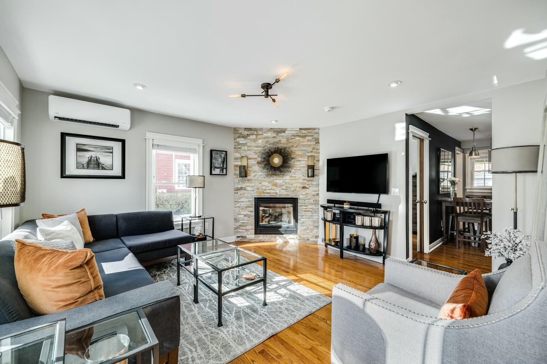 442 Commercial Street Unit 2