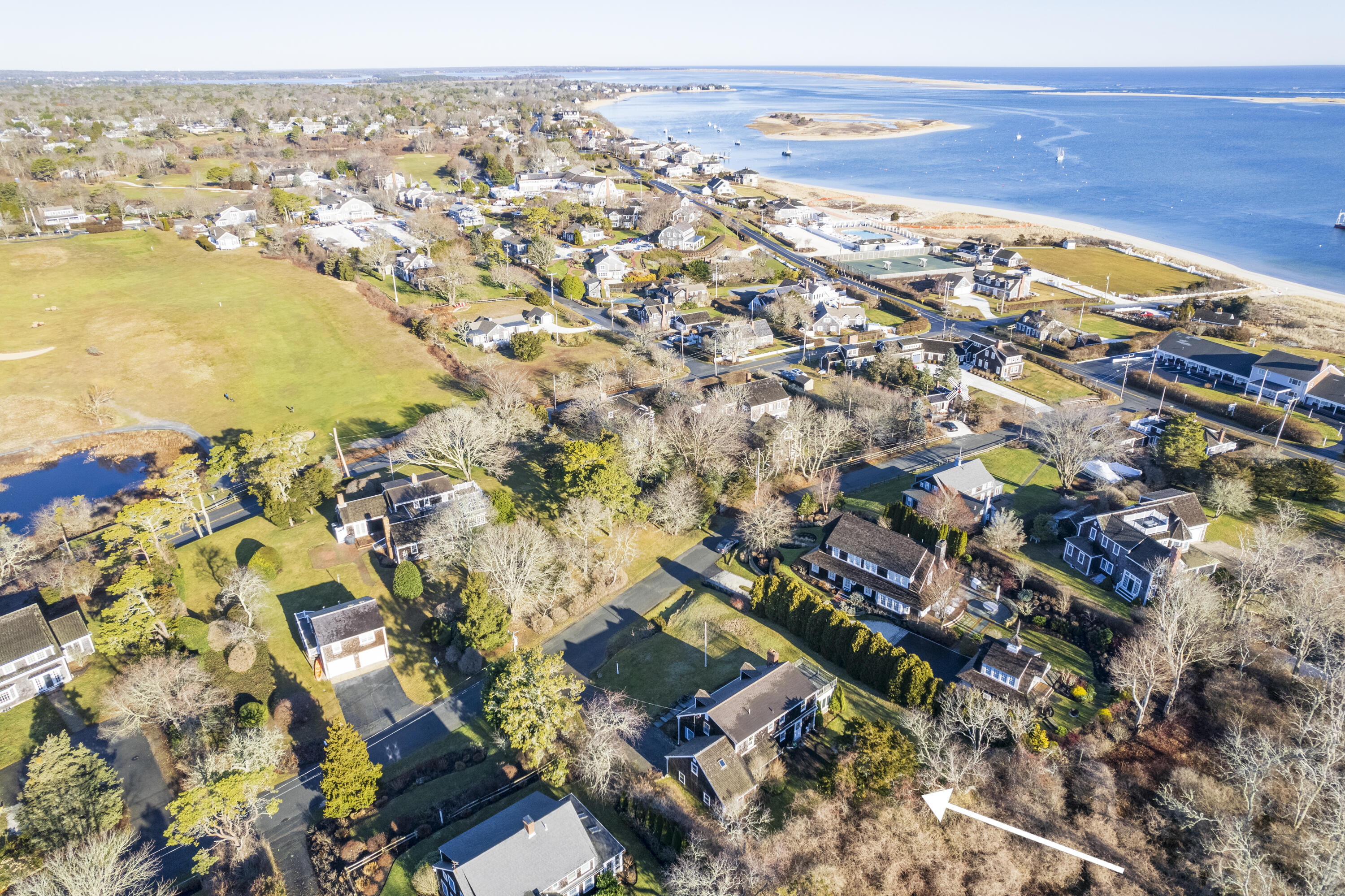 48 Bay Lane