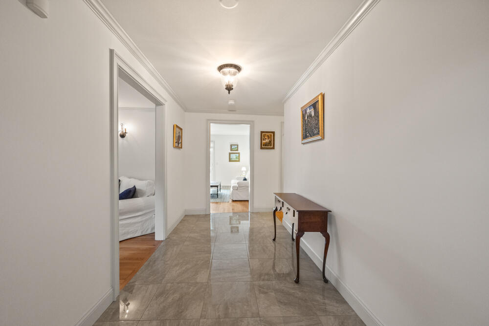 307 Riverview Drive, Chatham