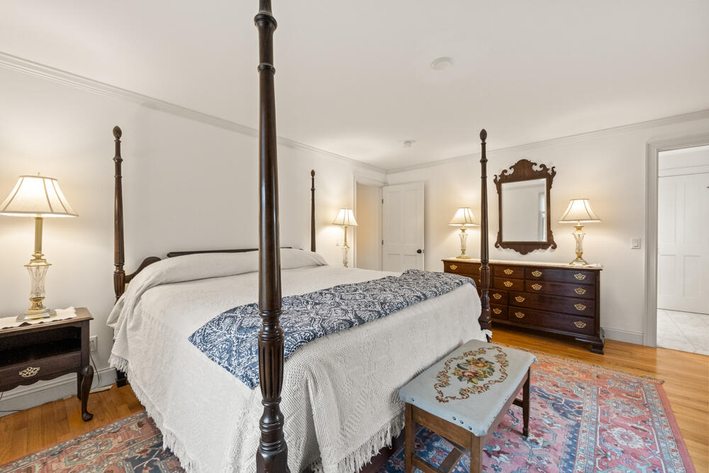 307 Riverview Drive, Chatham