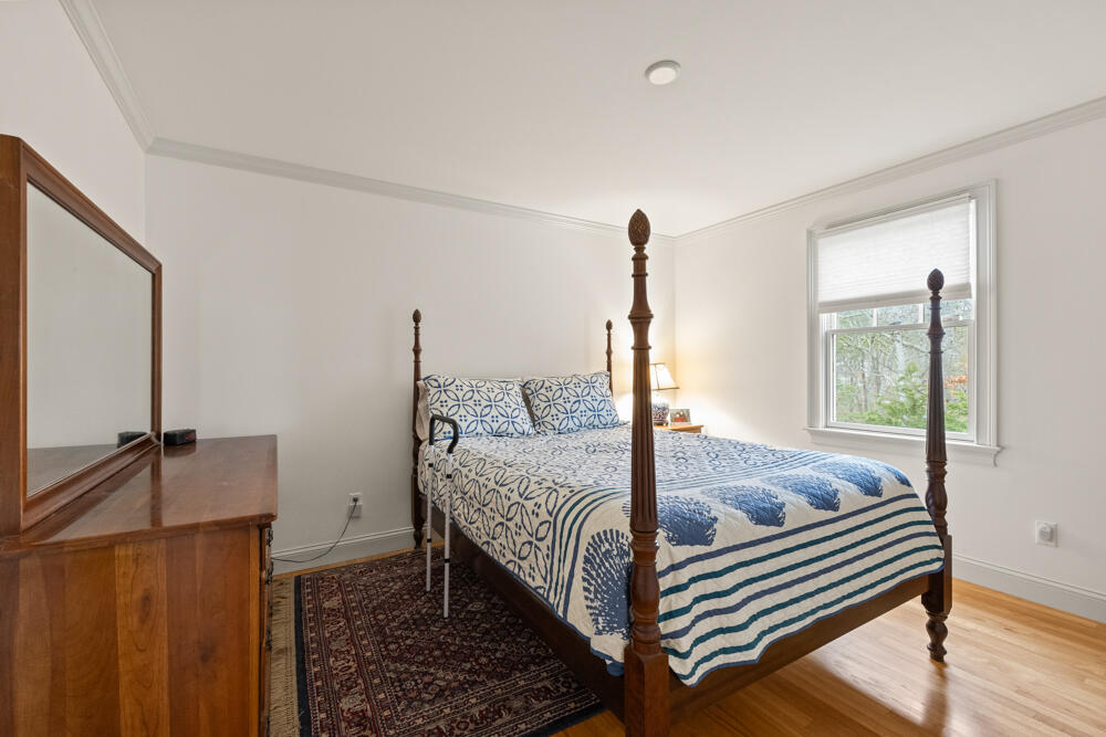 307 Riverview Drive, Chatham