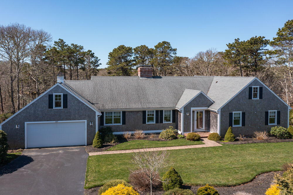 307 Riverview Drive, Chatham