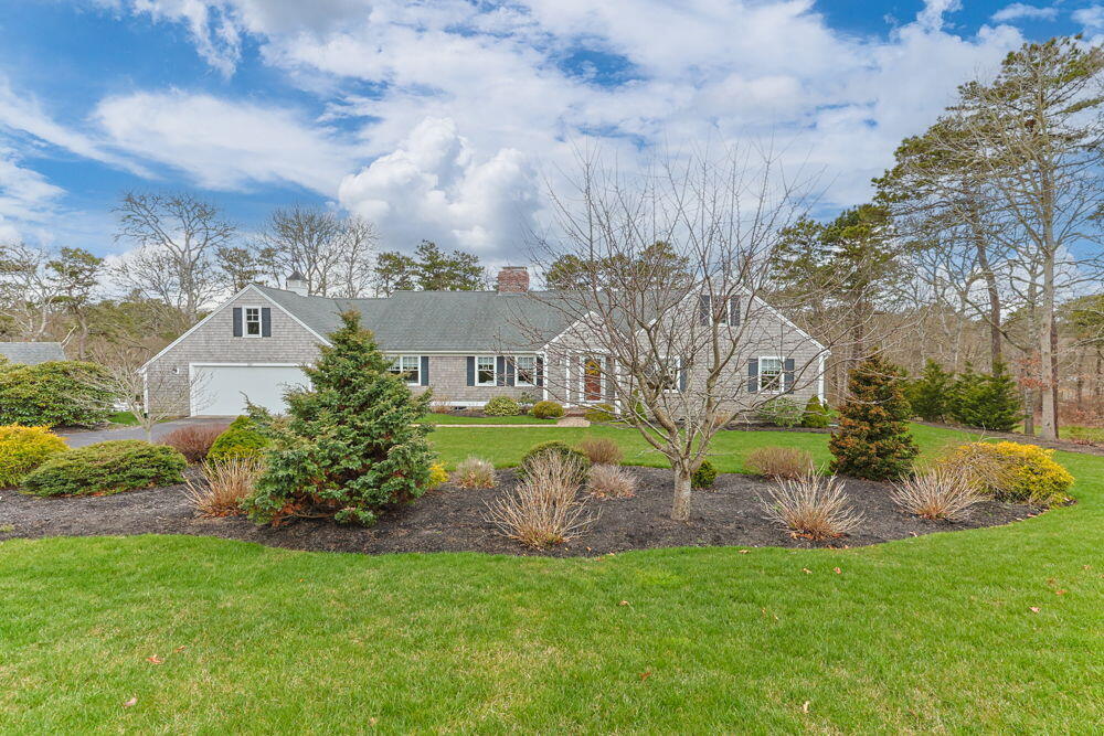 307 Riverview Drive, Chatham