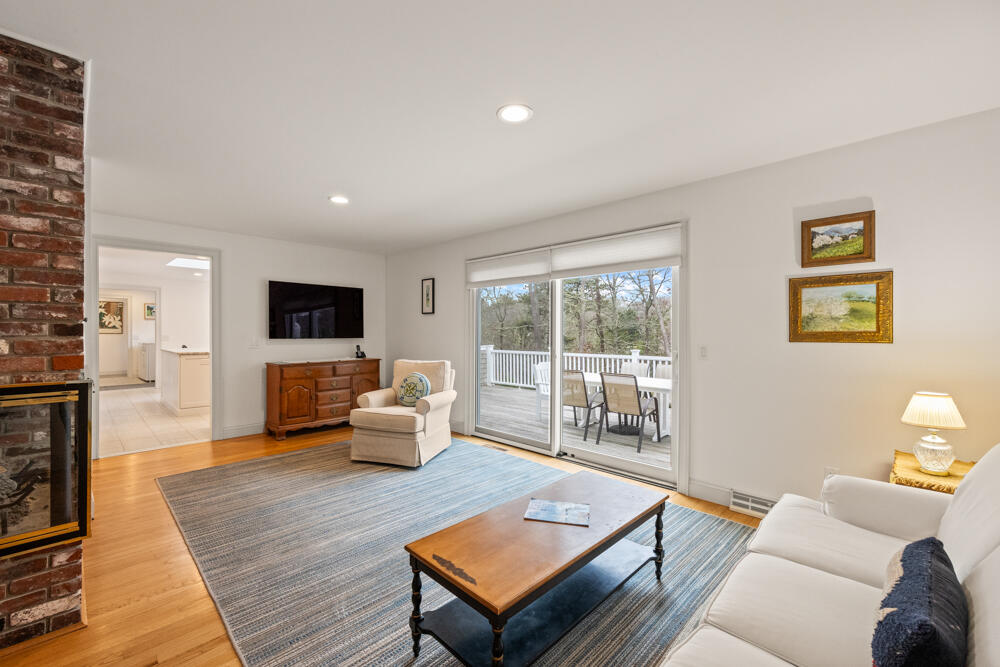 307 Riverview Drive, Chatham