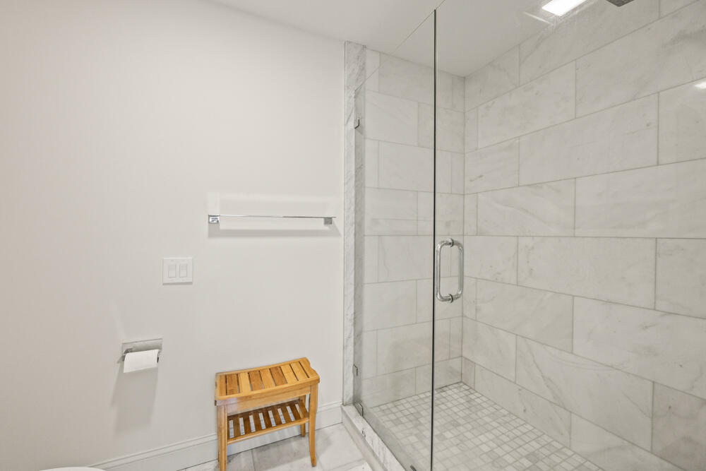 307 Riverview Drive, Chatham