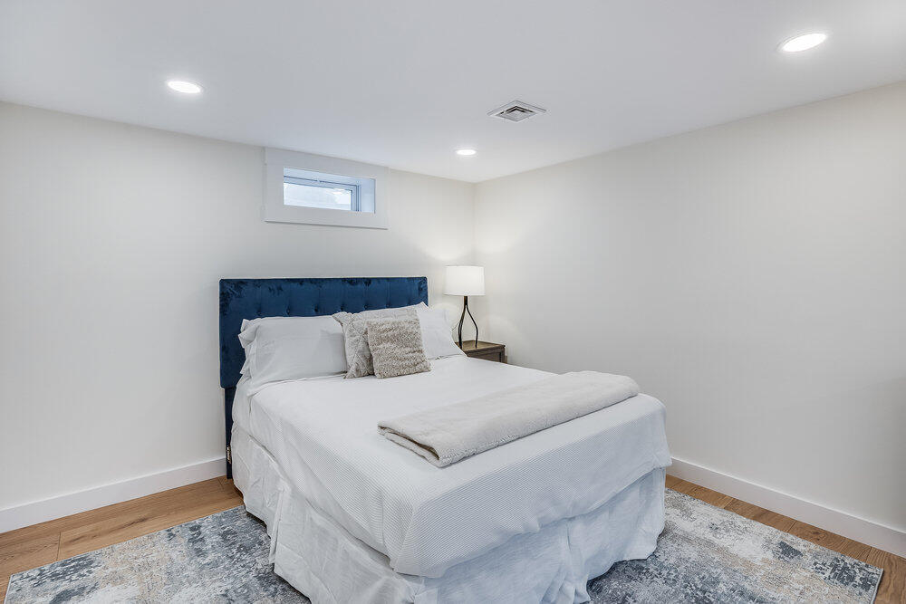 7 Sandy Lane