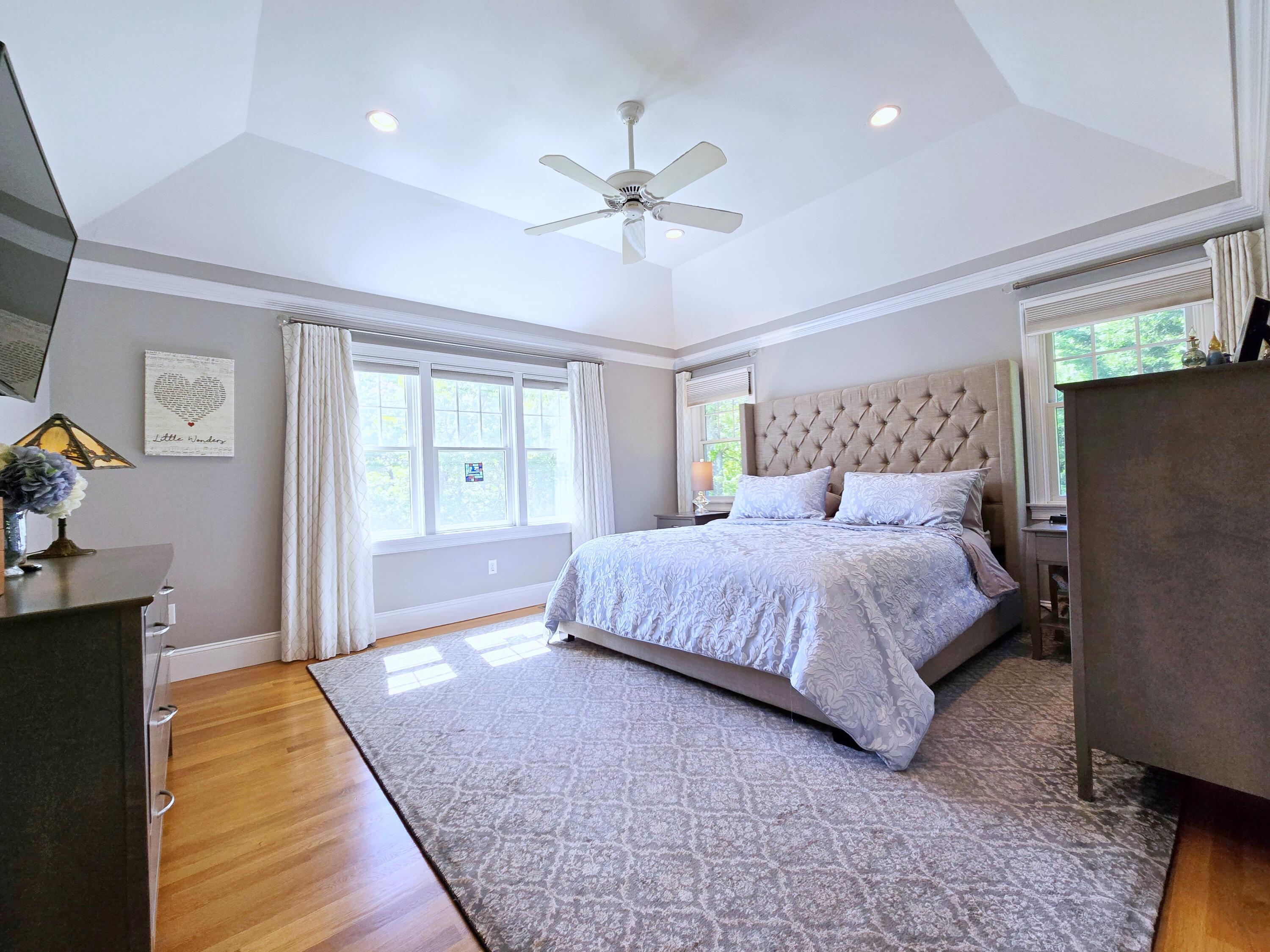 8 Lindsay Lane