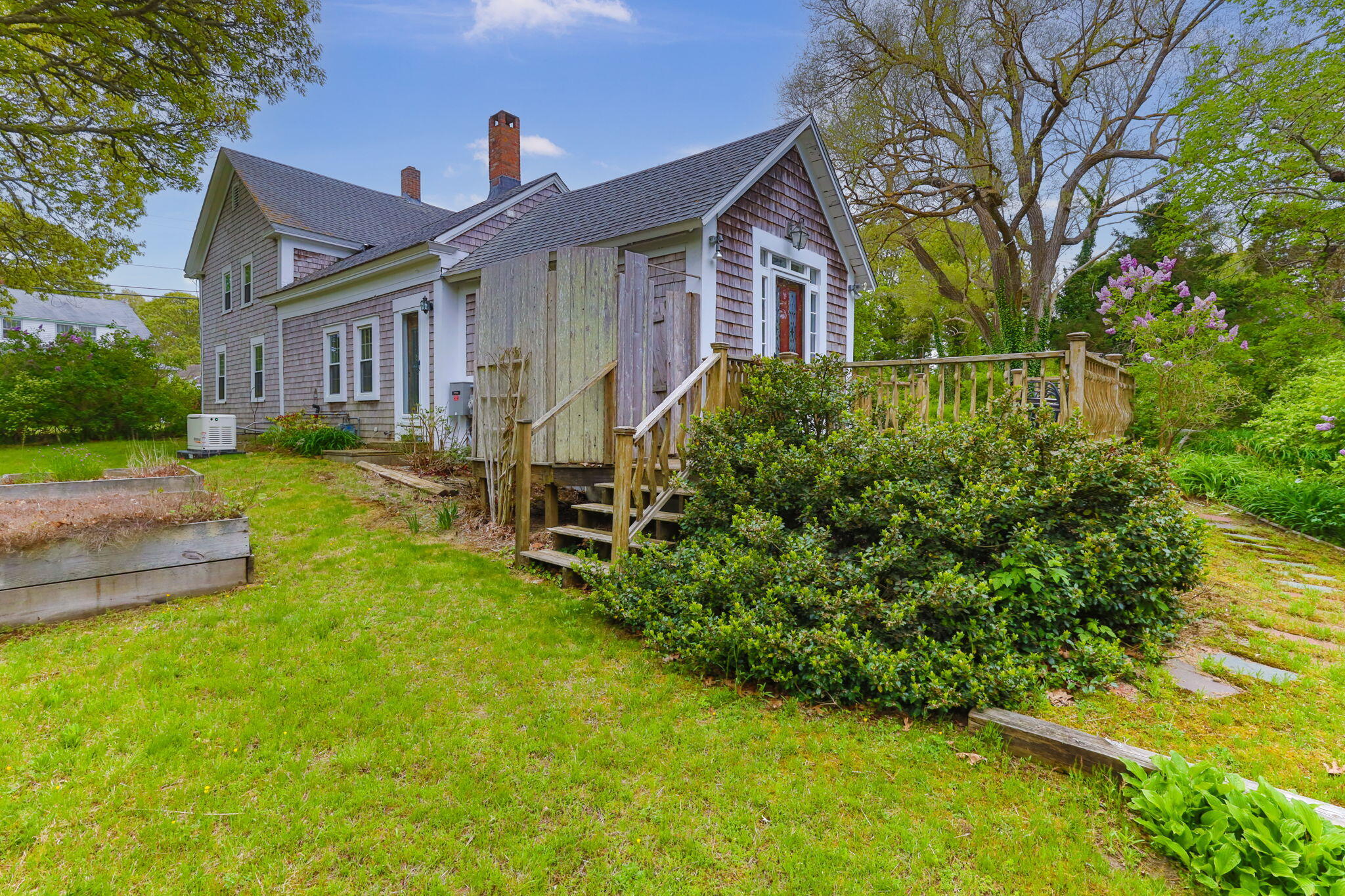 68 Pleasant Street