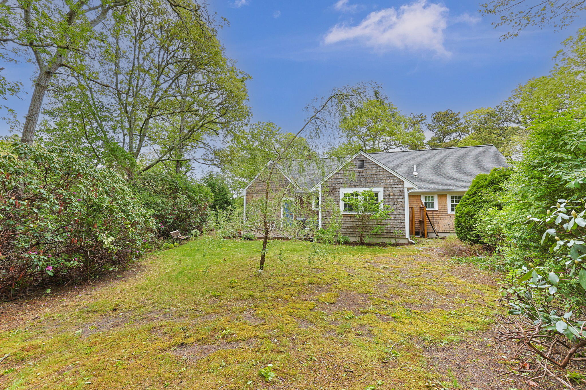 8 Bay Pine Road