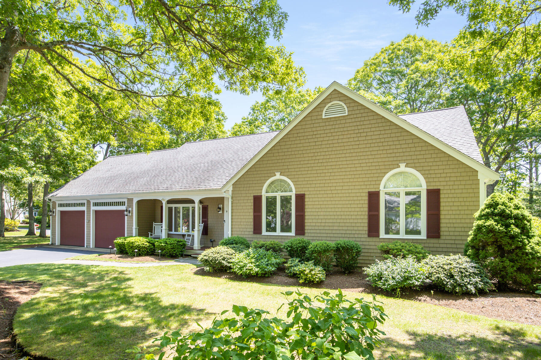 9 Dacey Drive