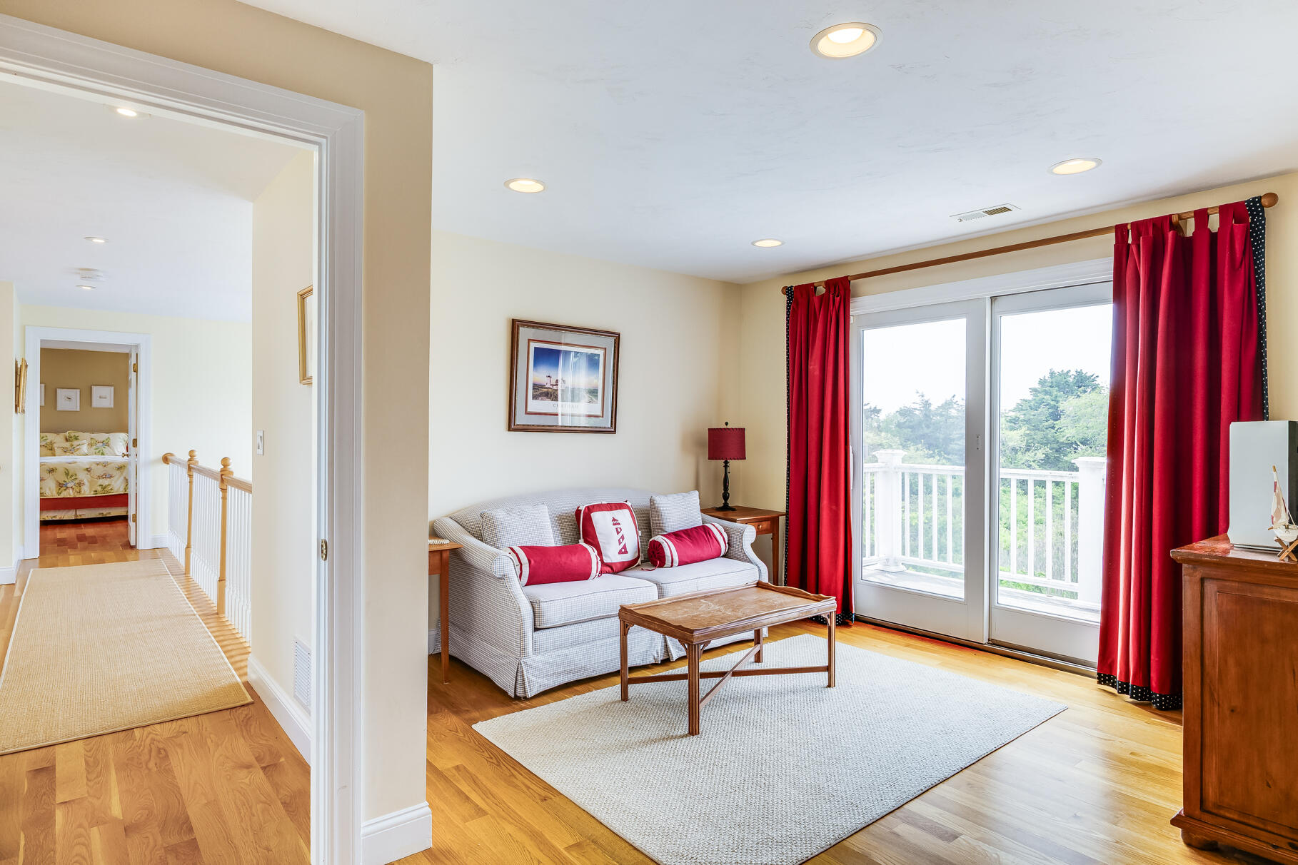 86 Champlain Road