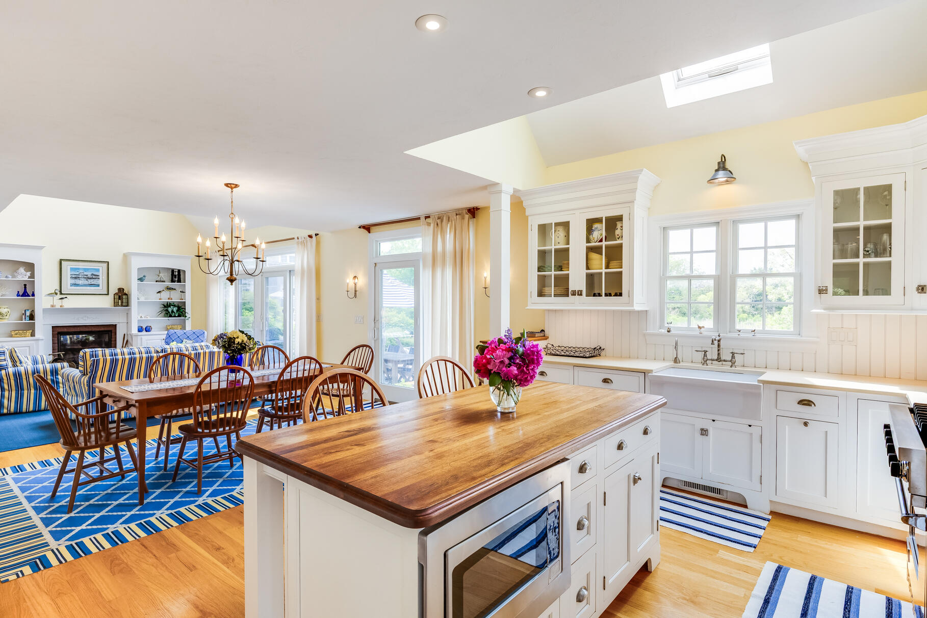86 Champlain Road